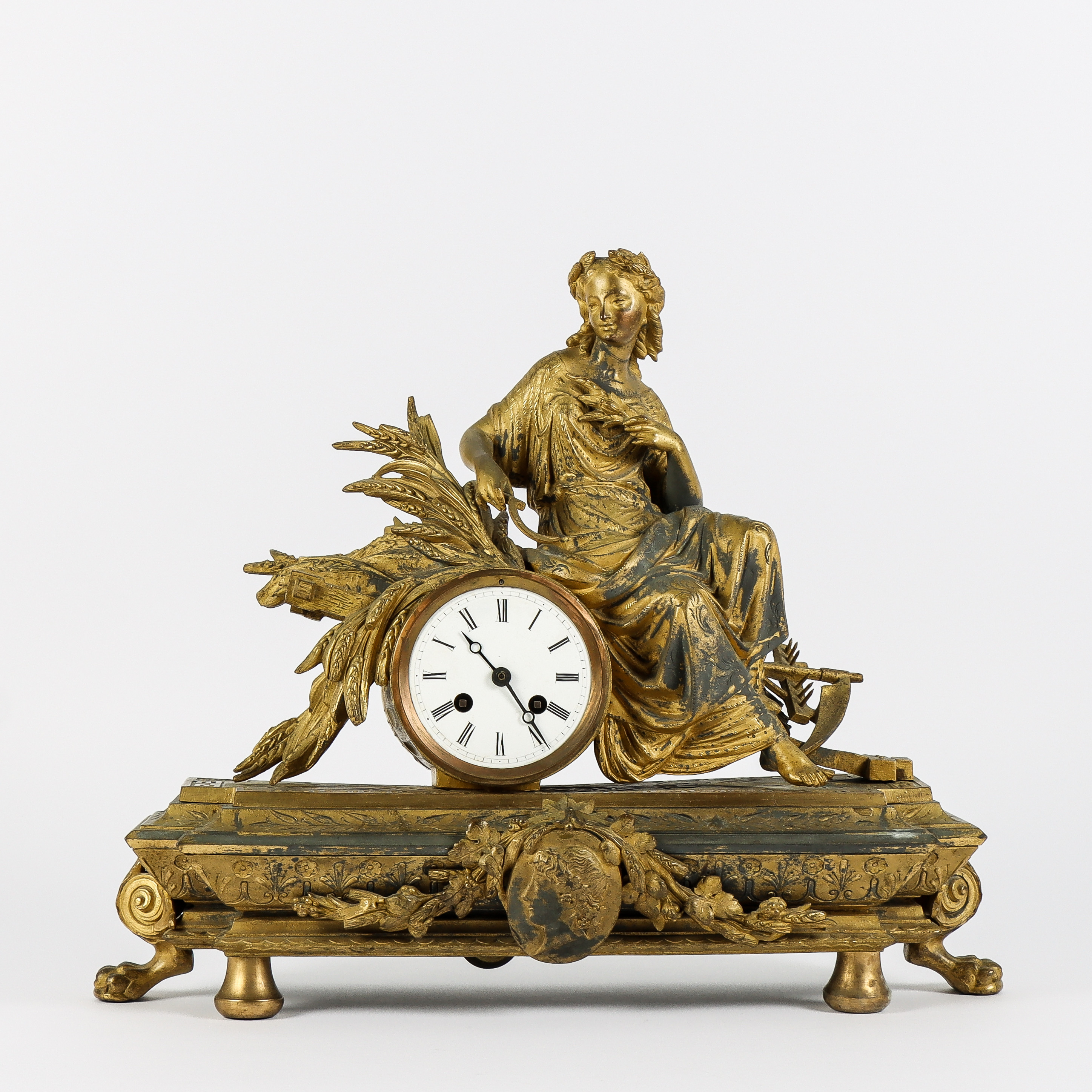 BORDSPENDYL vitmetall, 1800-tal.