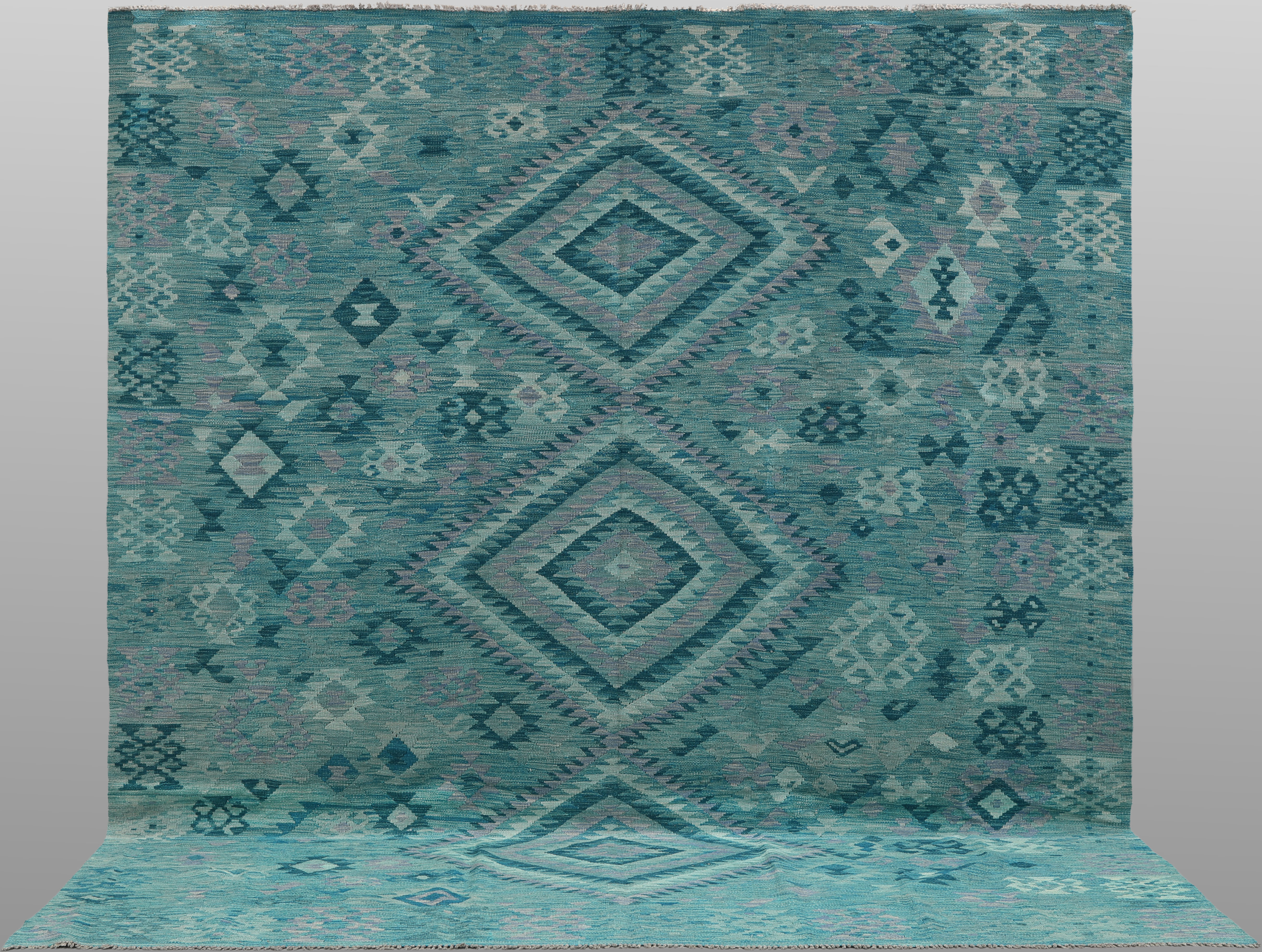 MATTA, "Kelim", 297 x 253 cm.