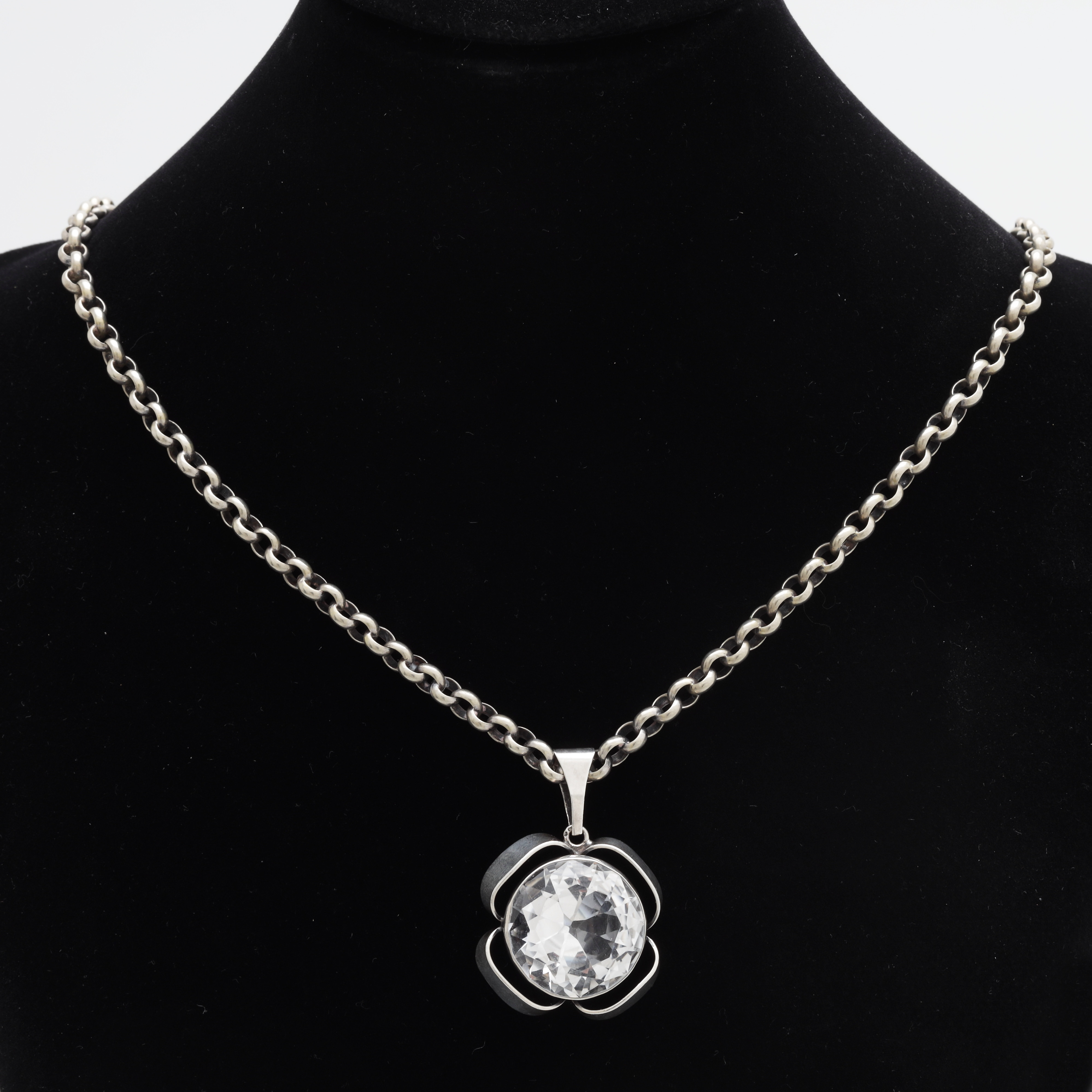 HALSBAND MED HÄNGE, silver/bergskristall, Finland.