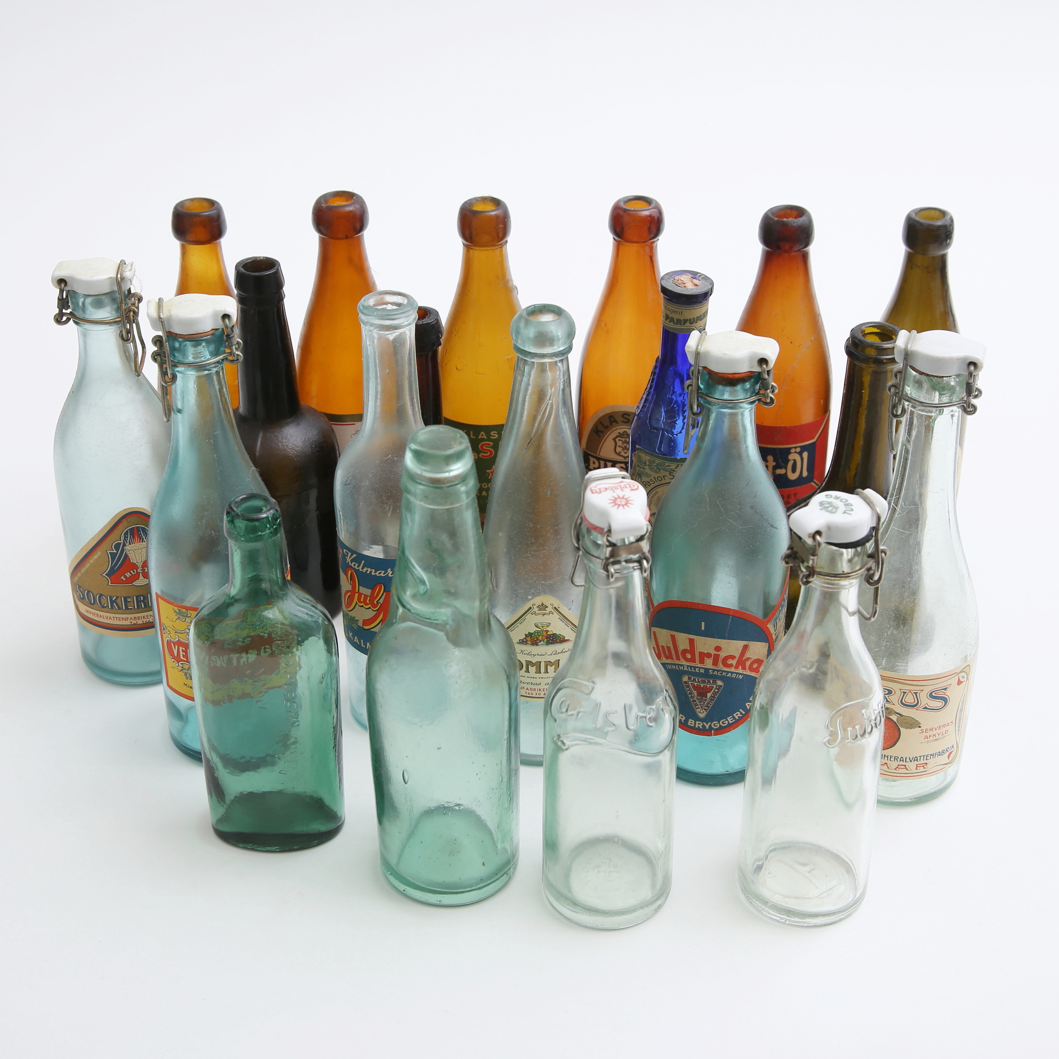 FLASKOR, glas, 21 st, 1900-tal.