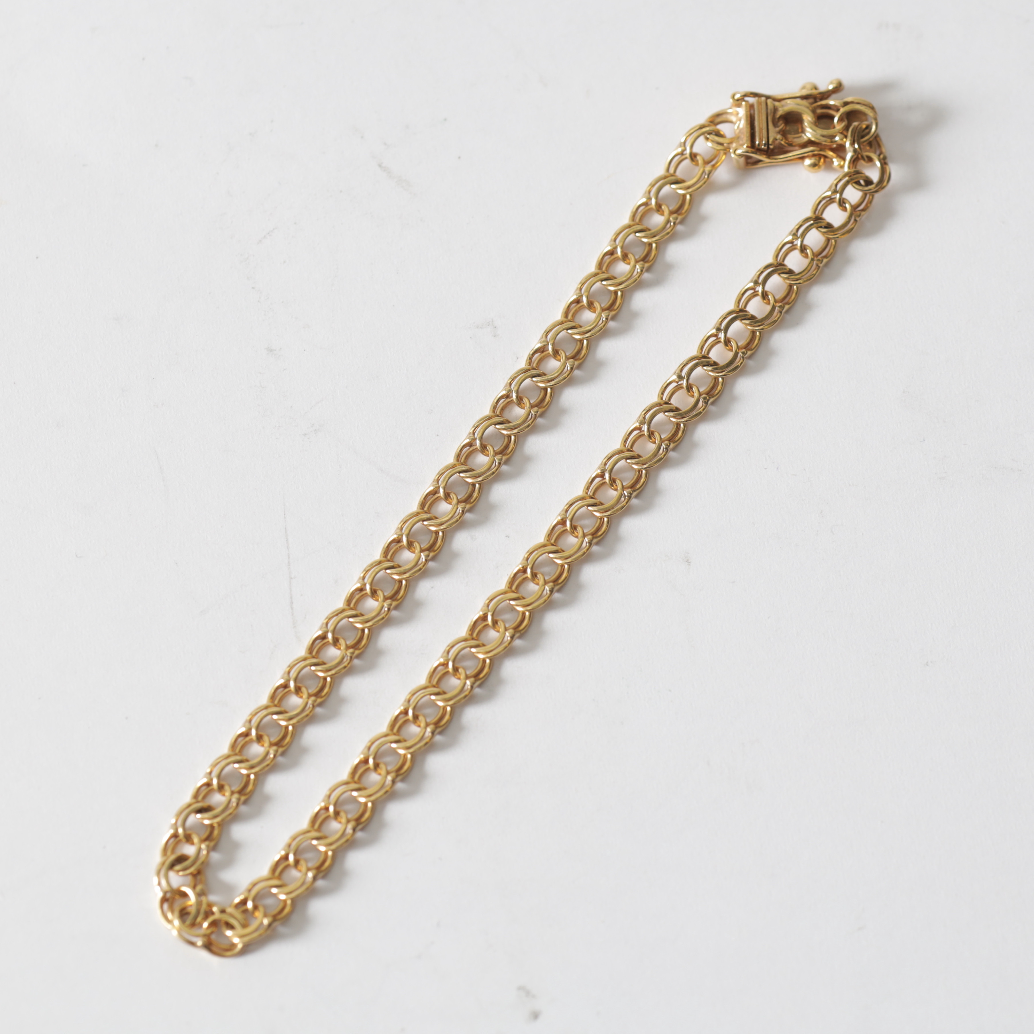 ARMBAND, 18K guld, bismarck-länk, Göte Engström Guldvaror, Köping, 1983. Totalvikt ca 5,2 gram.