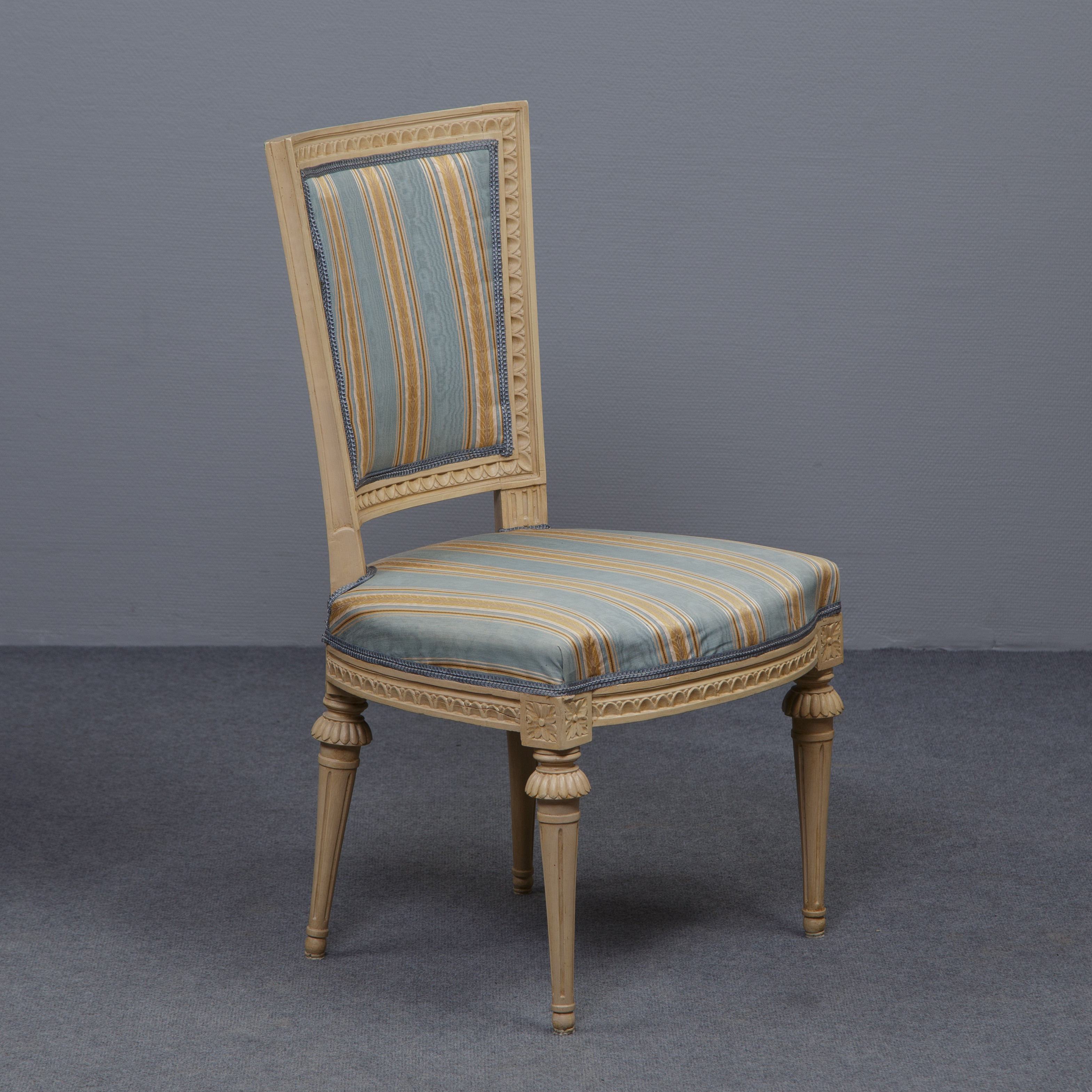 STOL, GUSTAVIANSK, LARS SÖDERHOLM (MÄSTARE I STOCKHOLM 1789-1794) STOCKHOLMS STOLMAKAREÄMBETES SIGILL 1700-TAL. PROVENIENS, KOMMER FRÅN HERRGÅRDEN I FÅGELFORS.