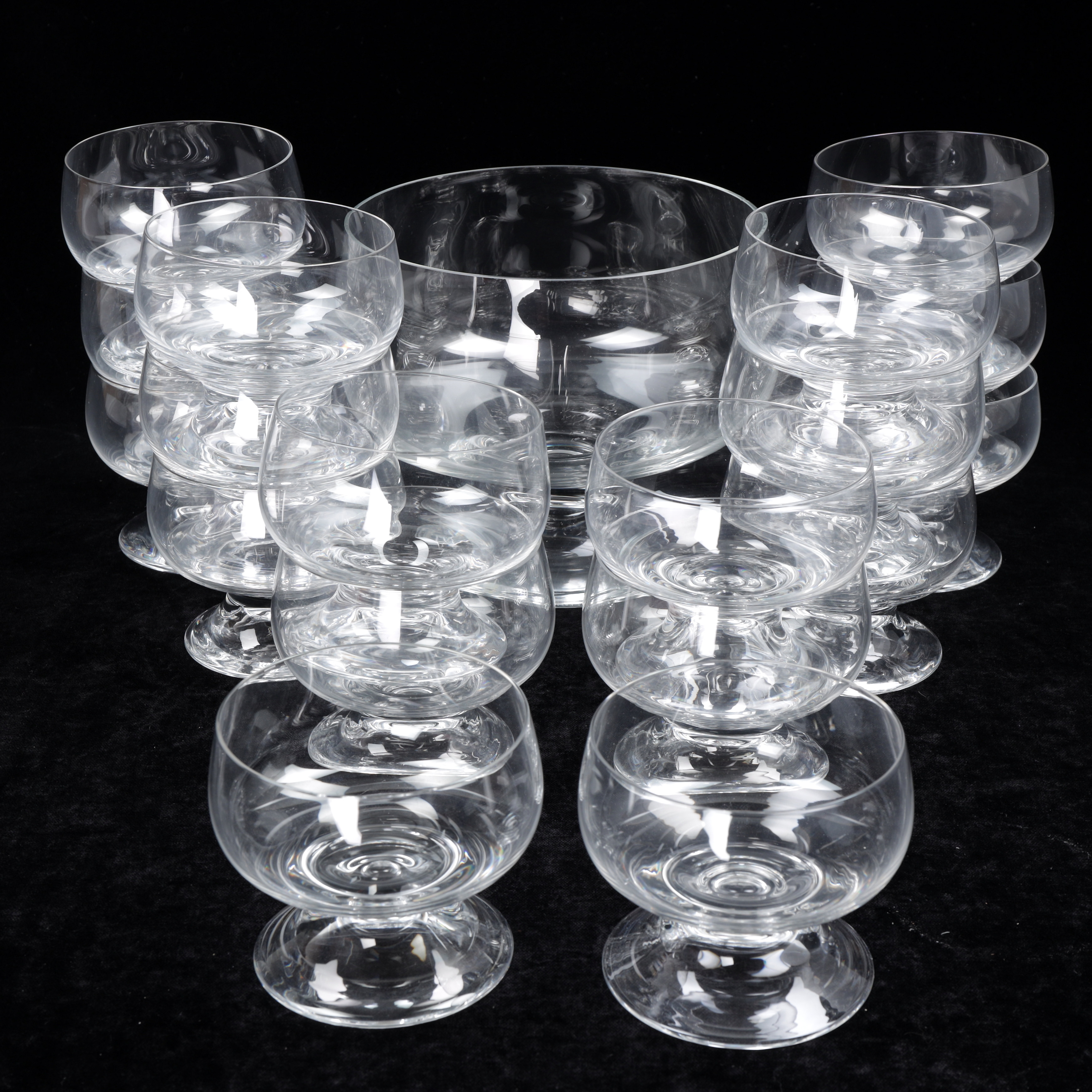 NILS LANDBERG. EFTERRÄTTSSKÅLAR, 18 st smat skål, glas, Orrefors.