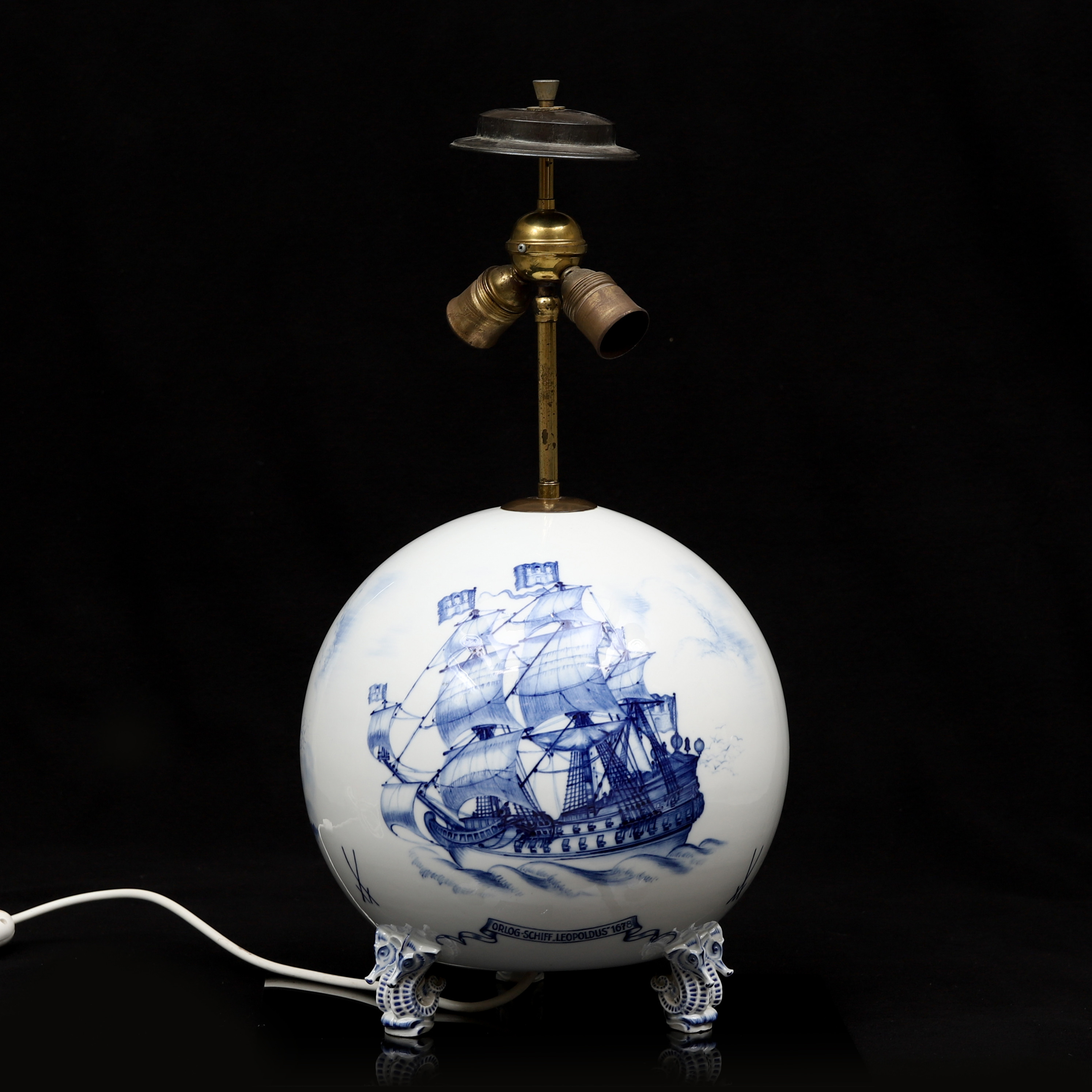 BORDSLAMPA, Meissen, porslin, 1900-tal.