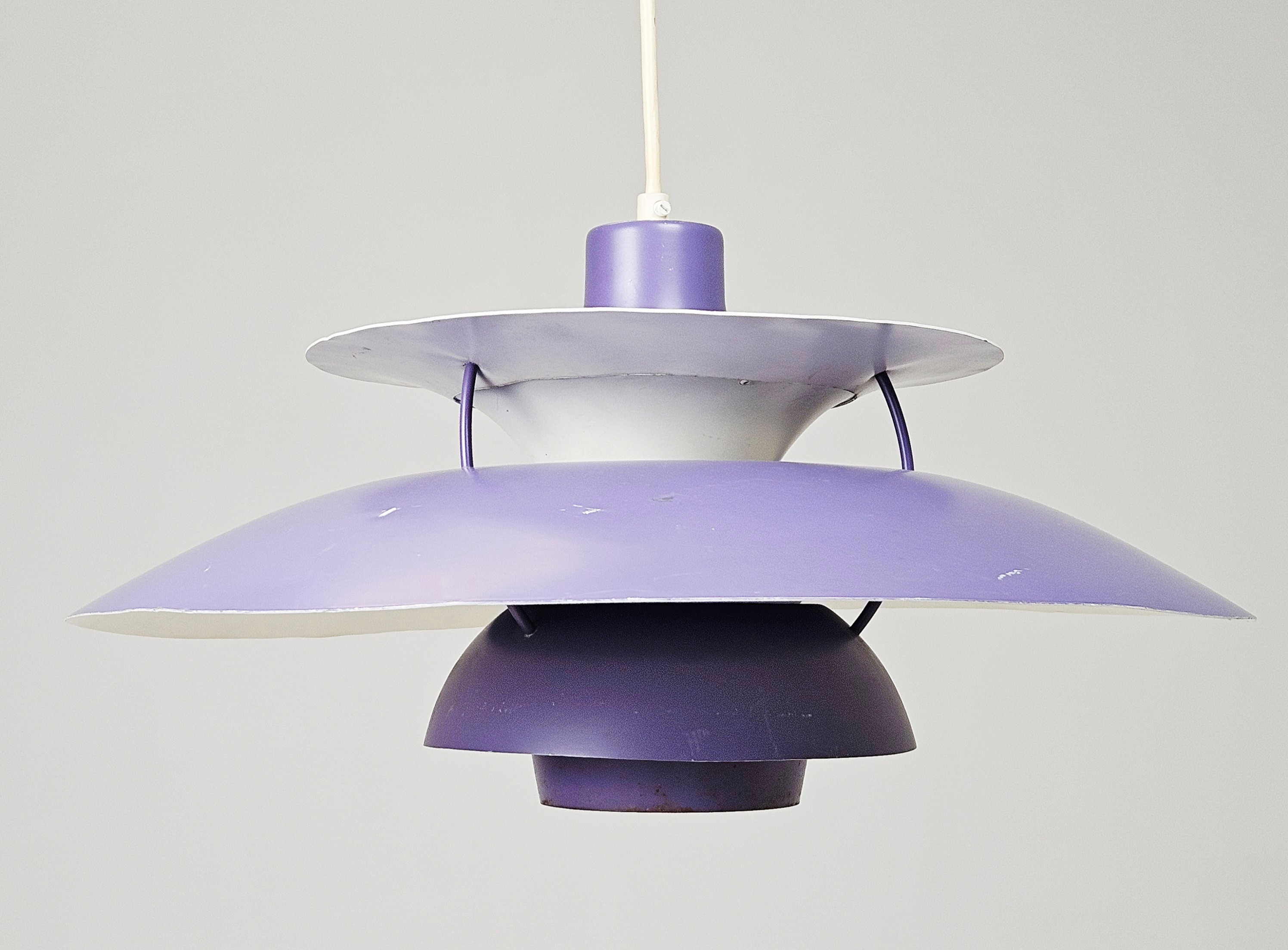 POUL HENNINGSEN. Taklampa, "PH-5", Louis Poulsen, Danmark, höjd ca. 28 cm.