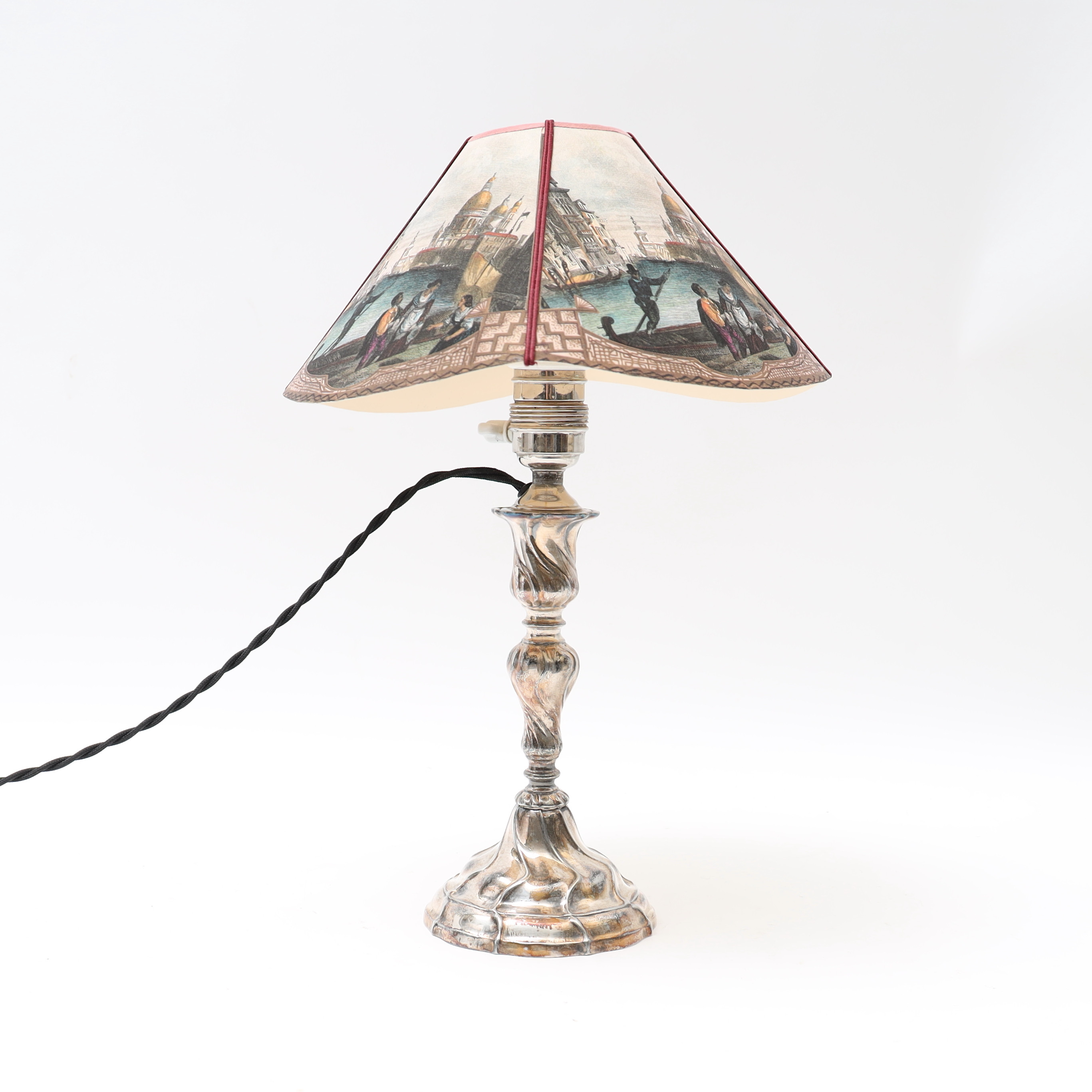 BORDSLAMPA, 1900-talets första hälft.