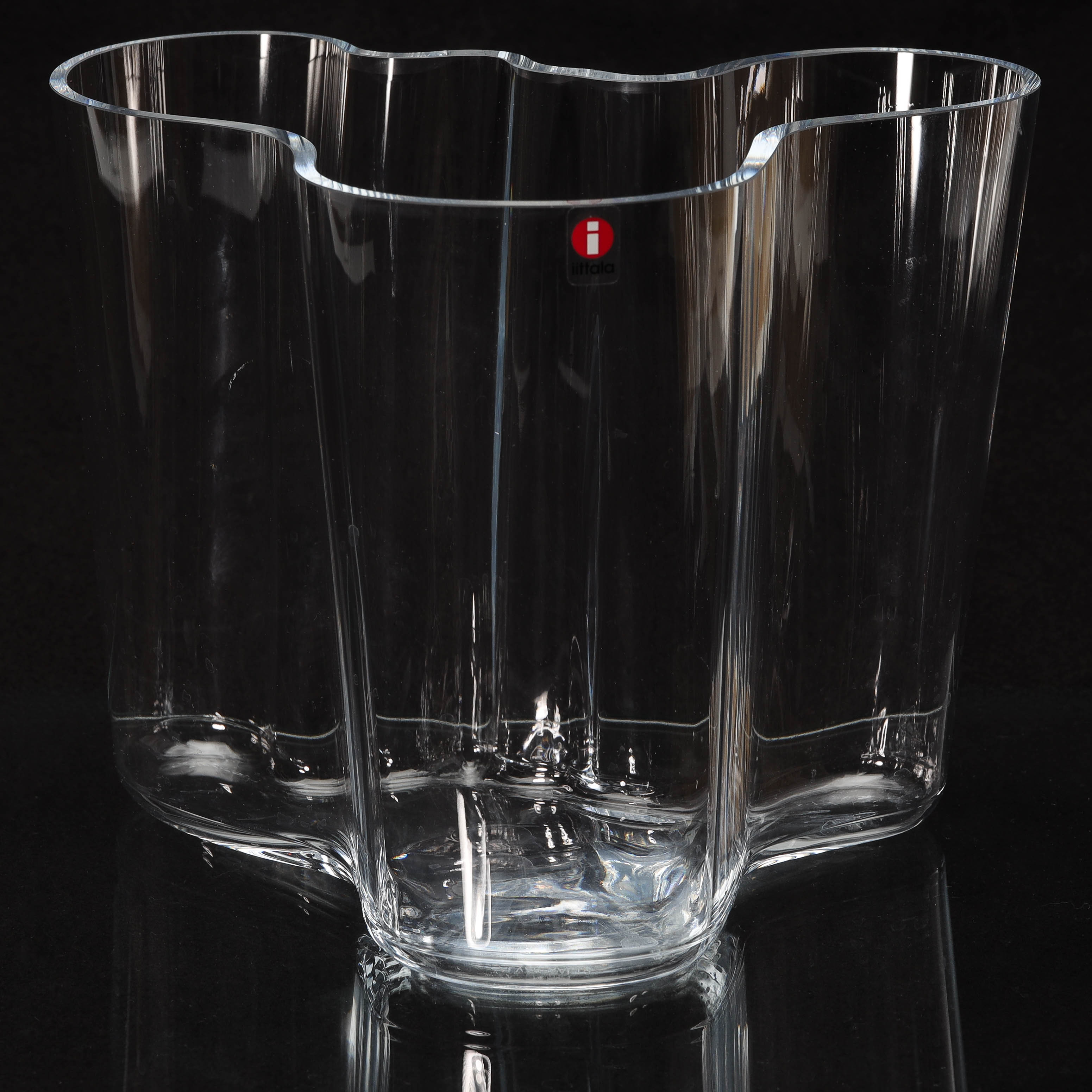 ALVAR AALTO. Vas, glas, "Savoy", iittala, Finland.