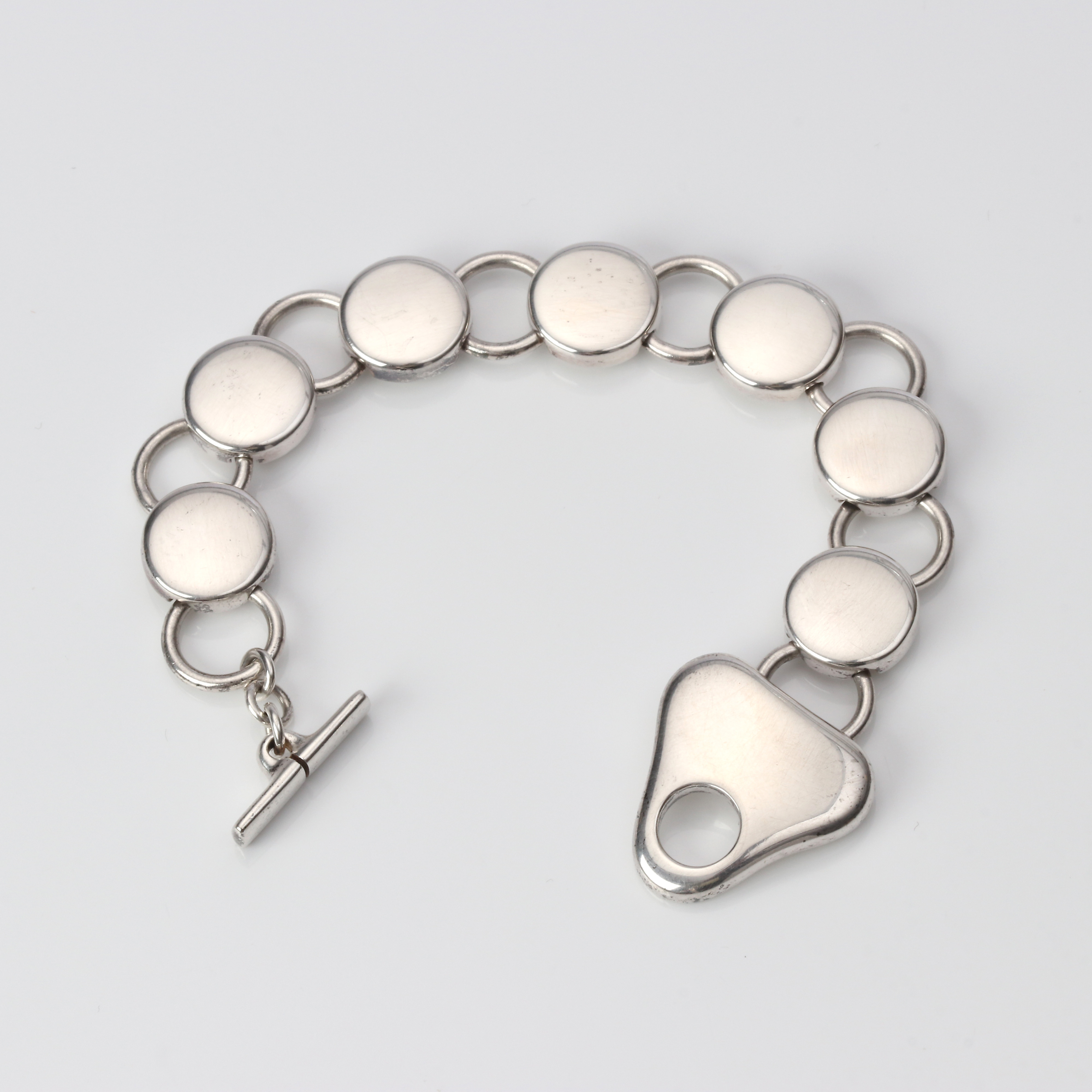 REGITZE OVERGAARD, ARMBAND. Sterlingsilver, modell nr 463, Georg Jensen, Danmark.