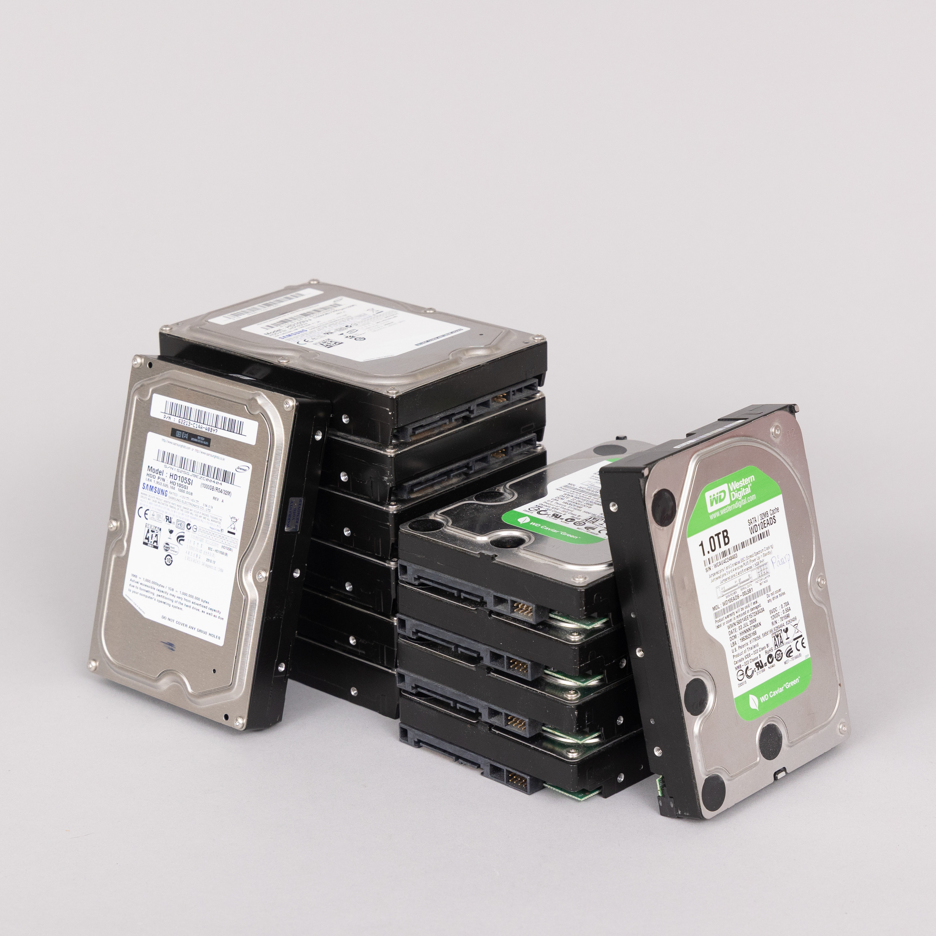 HÅRDDISKAR, 12 st, 1 TB, Samsung & Western Digital Green.