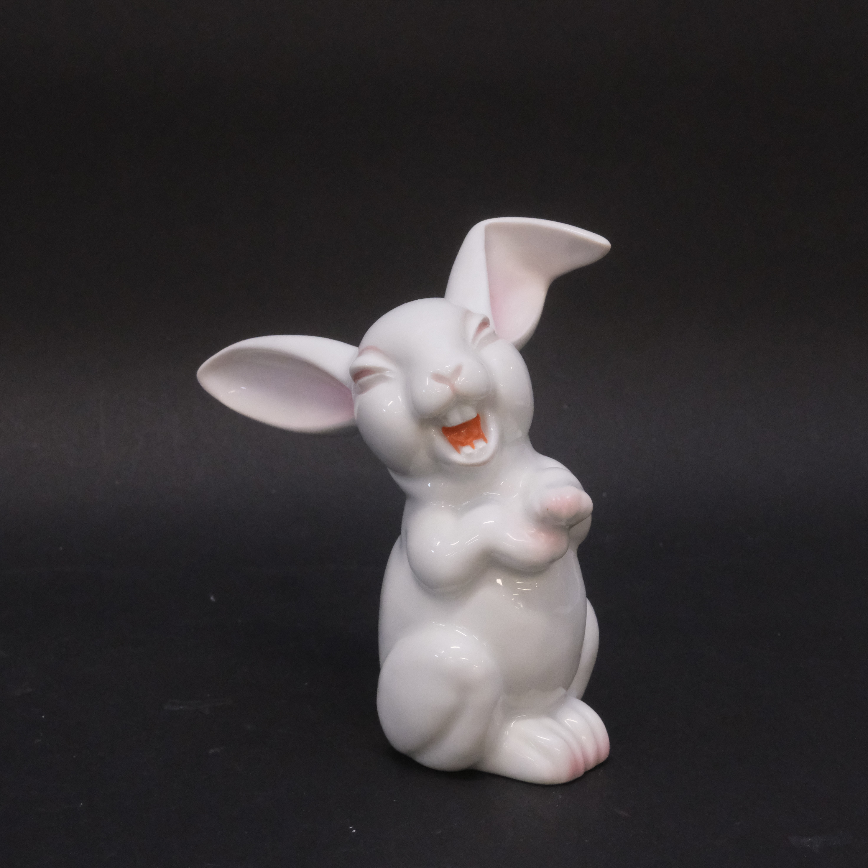 FIGUR I FORM AV EN KANIN, ROSENTHAL.