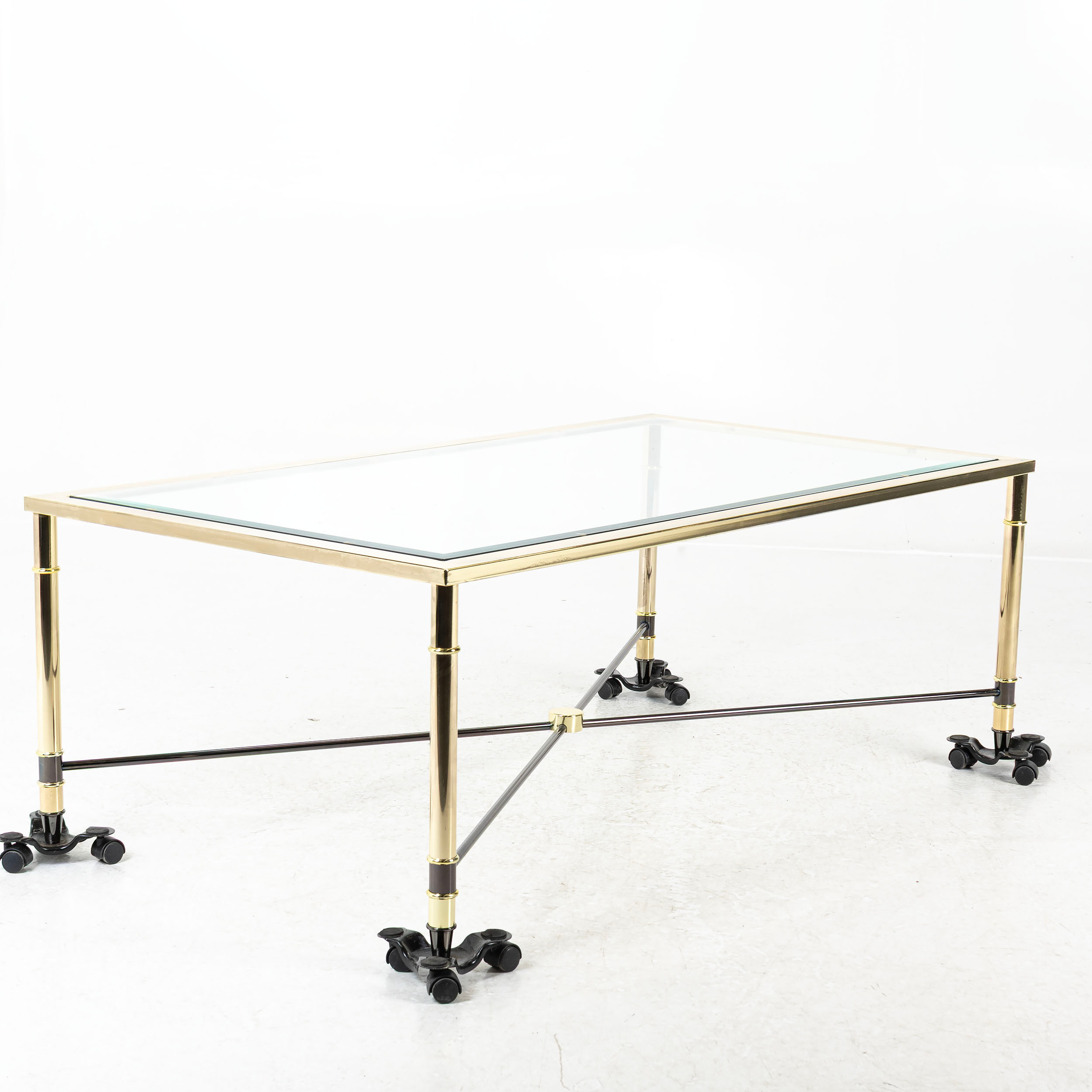 SOFFBORD, gulmetall med fasettslipad glasskiva, 1900-talets senare del.