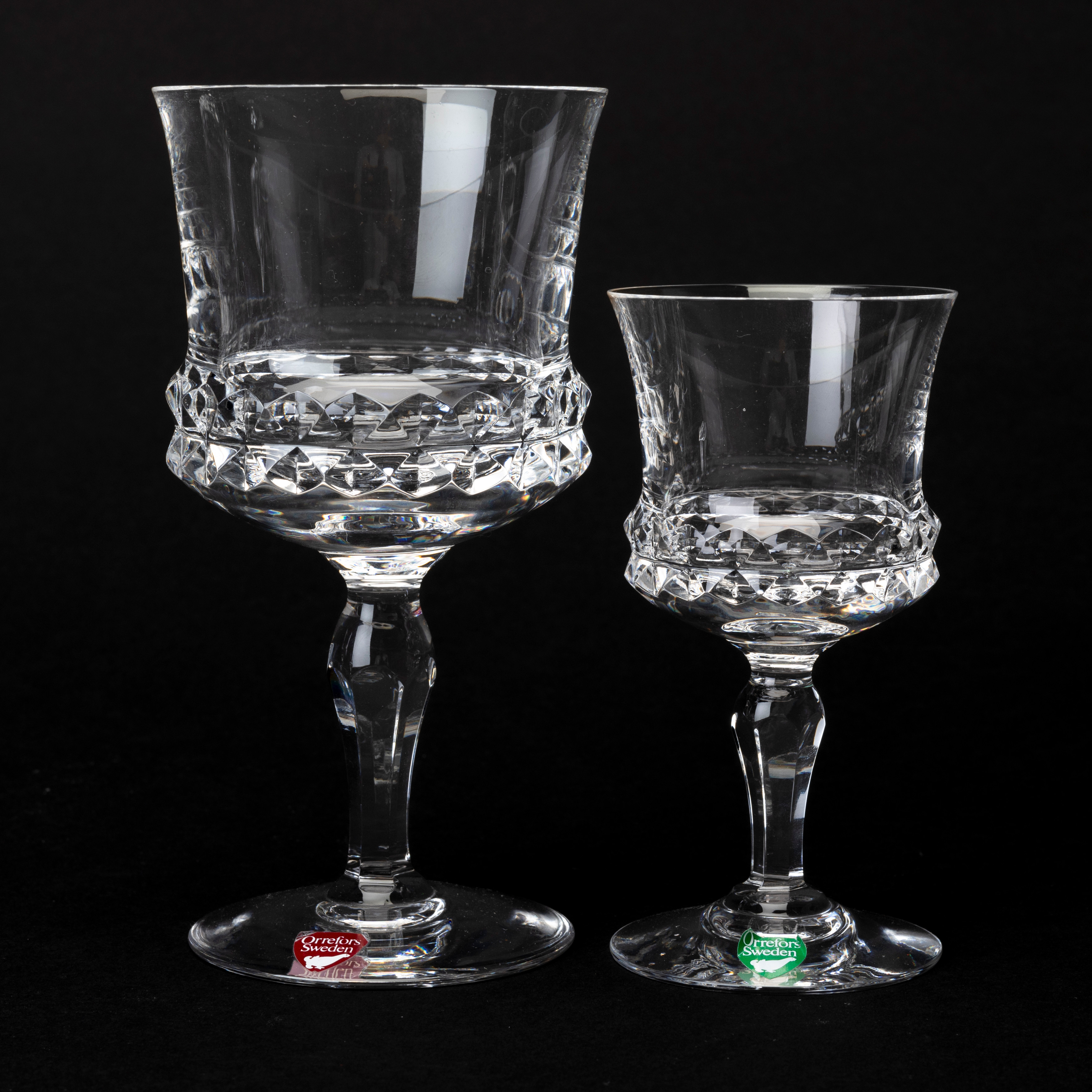 INGEBORG LUNDIN. Glasservis, 17 delar, "Silvia", Orrefors.