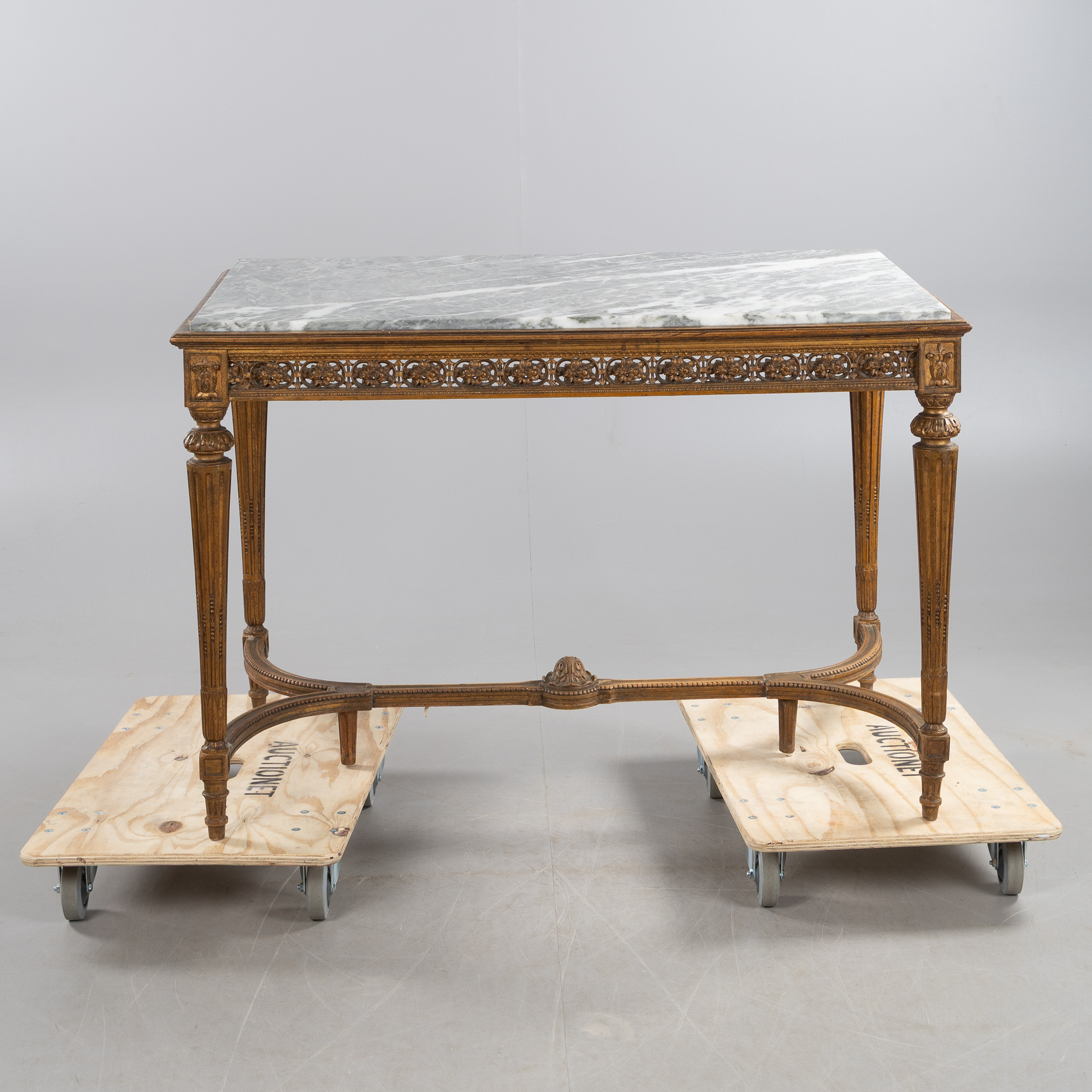 SALONGSBORD, Louis XVI-stil, med marmorskiva, 1900-tal.