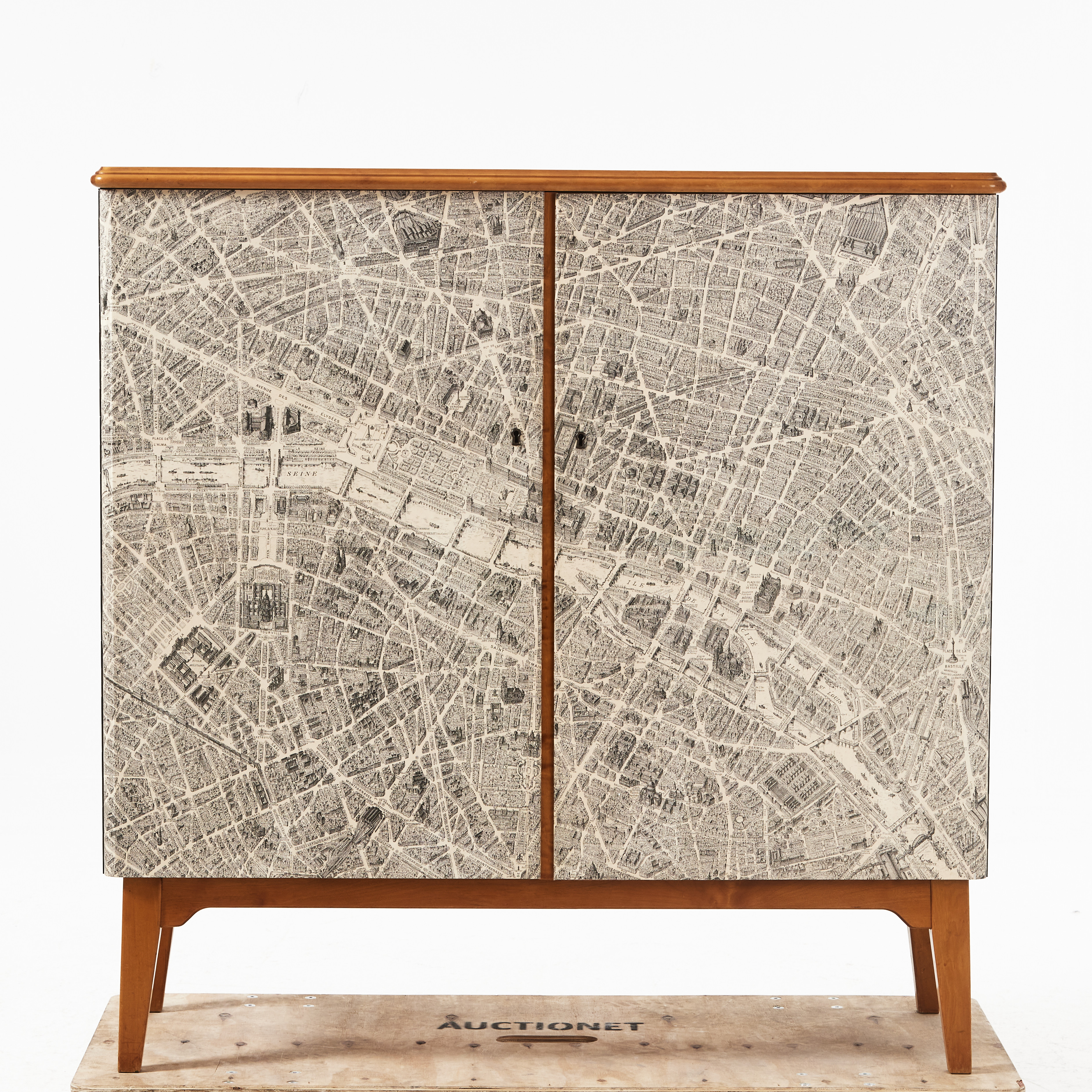 SKÅP, tapetserat med "Plan de Paris à vol d'oiseau", 1900-talets mitt.