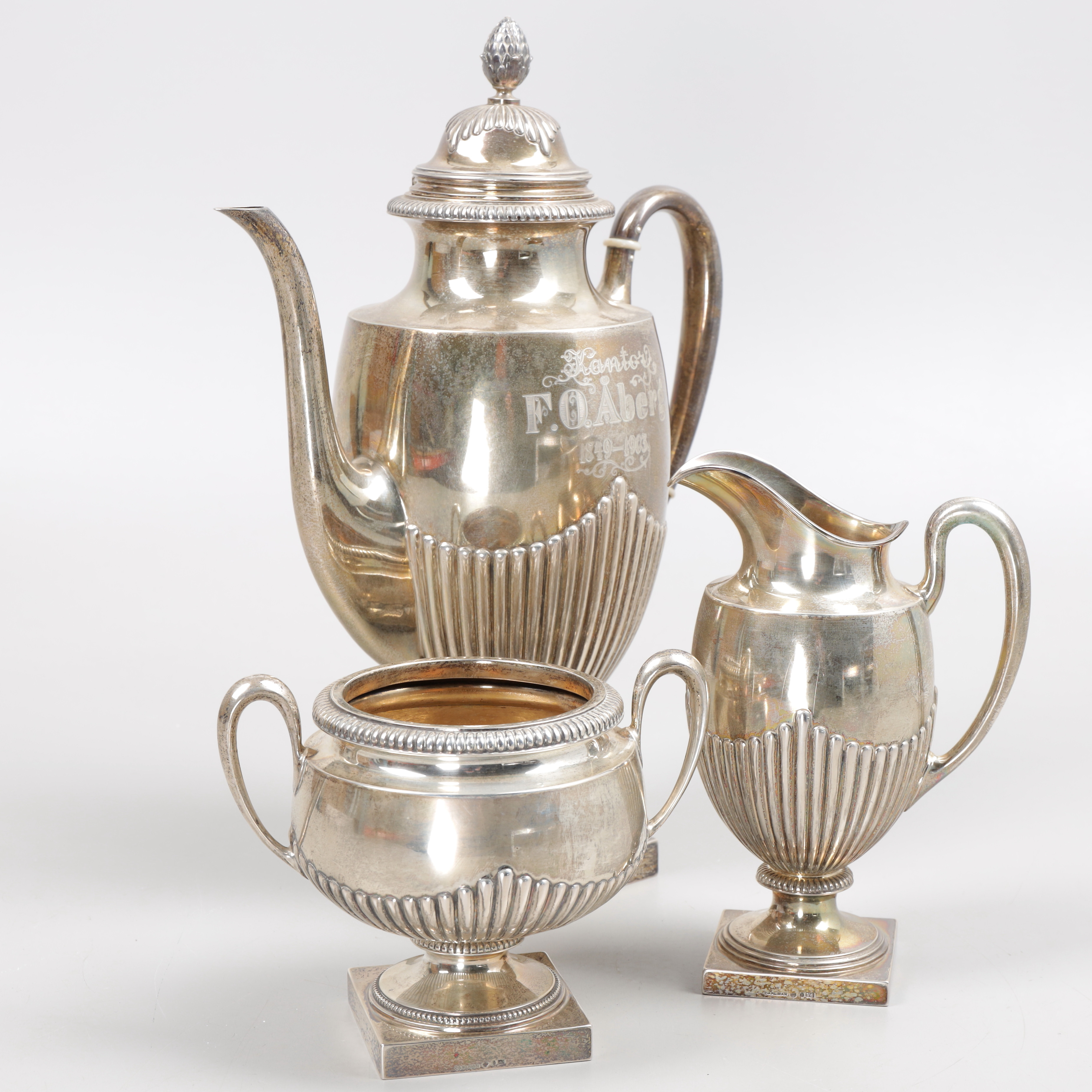 KAFFESERVIS, 3 delar, silver, Carl Fredrik Carlman, Stockholm 1901 och 1903, vikt 1222 gram.