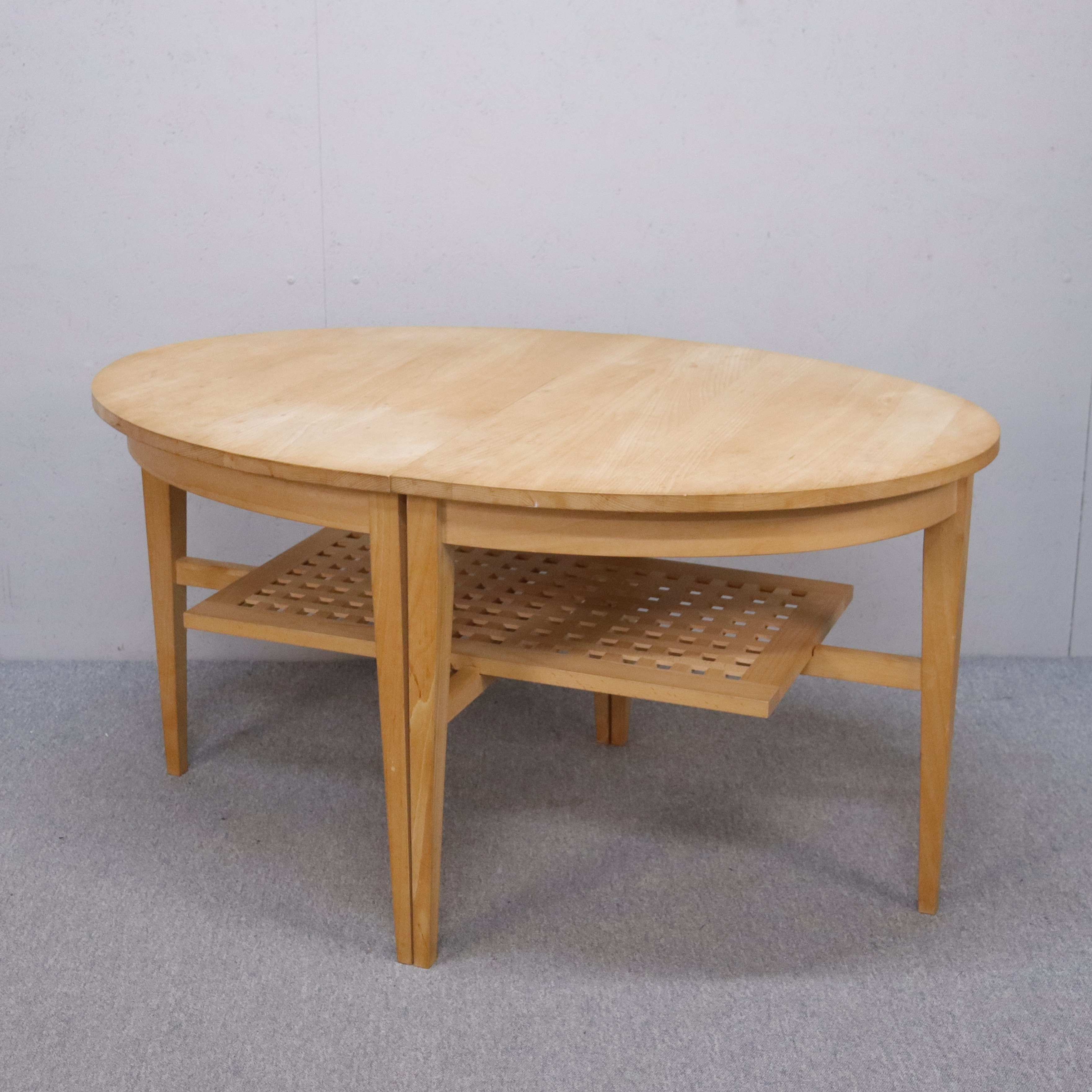 NIRVAN RICHTER. soffbord, "Soffbord", Norrgavel, björk, löstagbar iläggsskiva, 2000-tal.