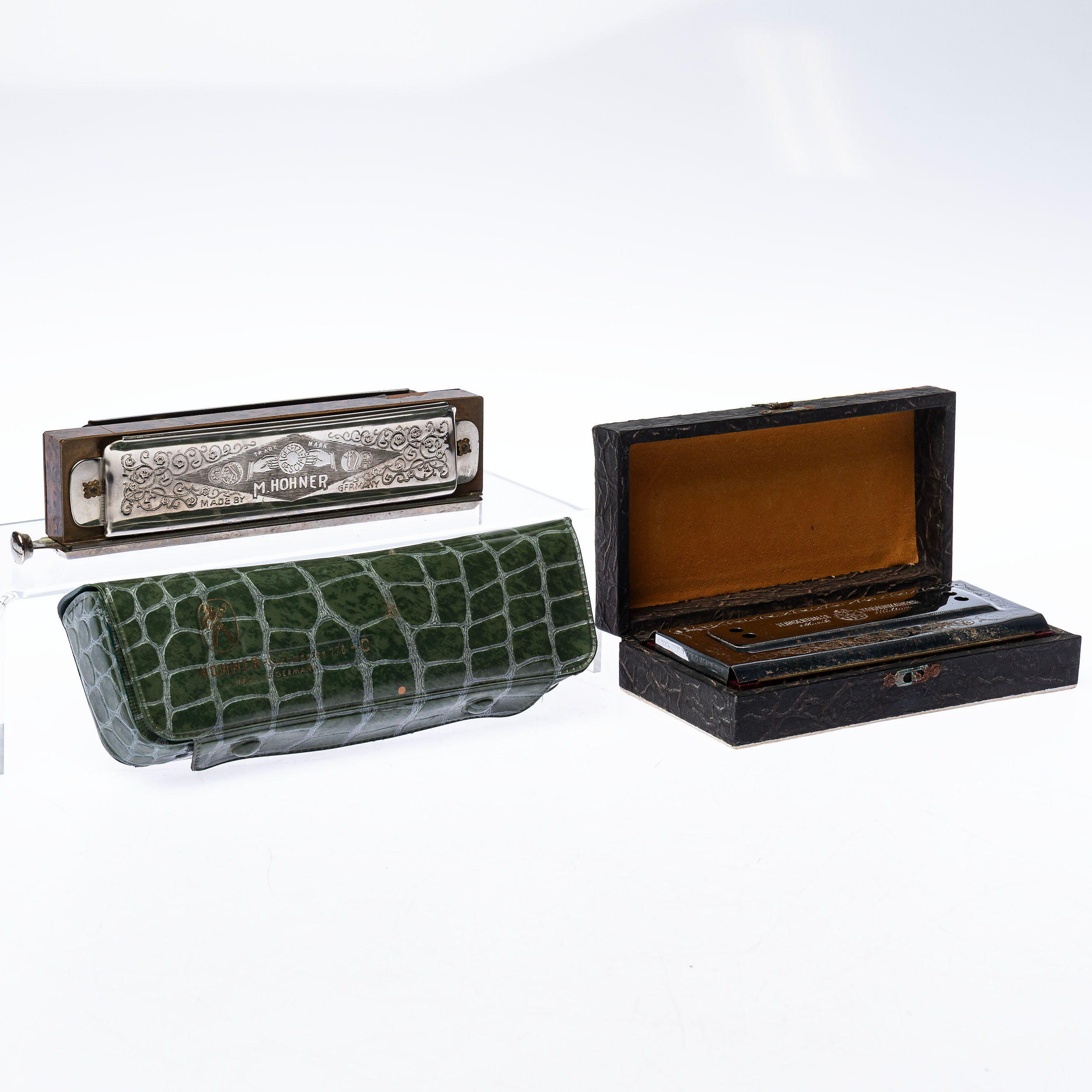 MUNSPEL, 2 st b.la , "Super Chromonica", M. Hohner.