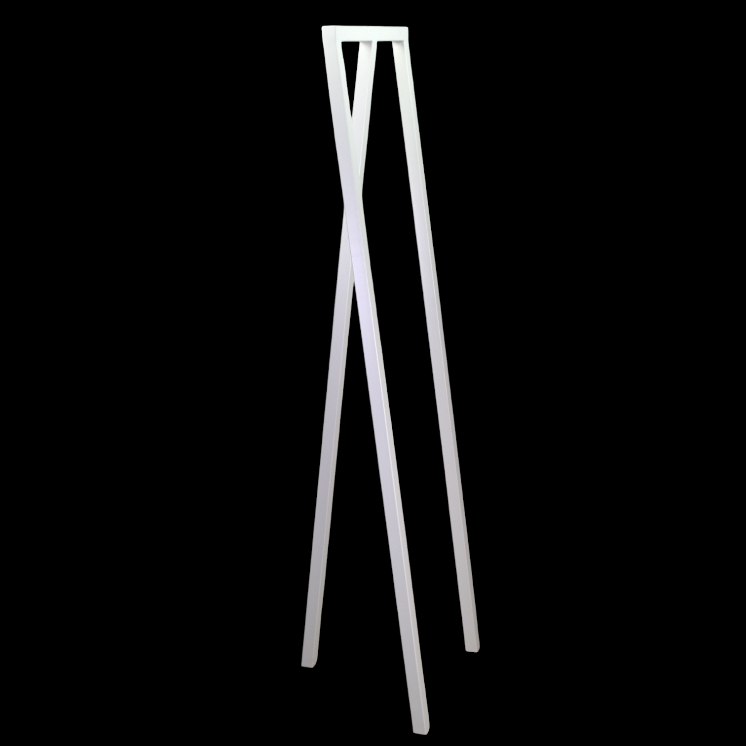 KLÄDHÄNGARE, "Loop Stand Wardrobe", vitlackerad metall, nutida.