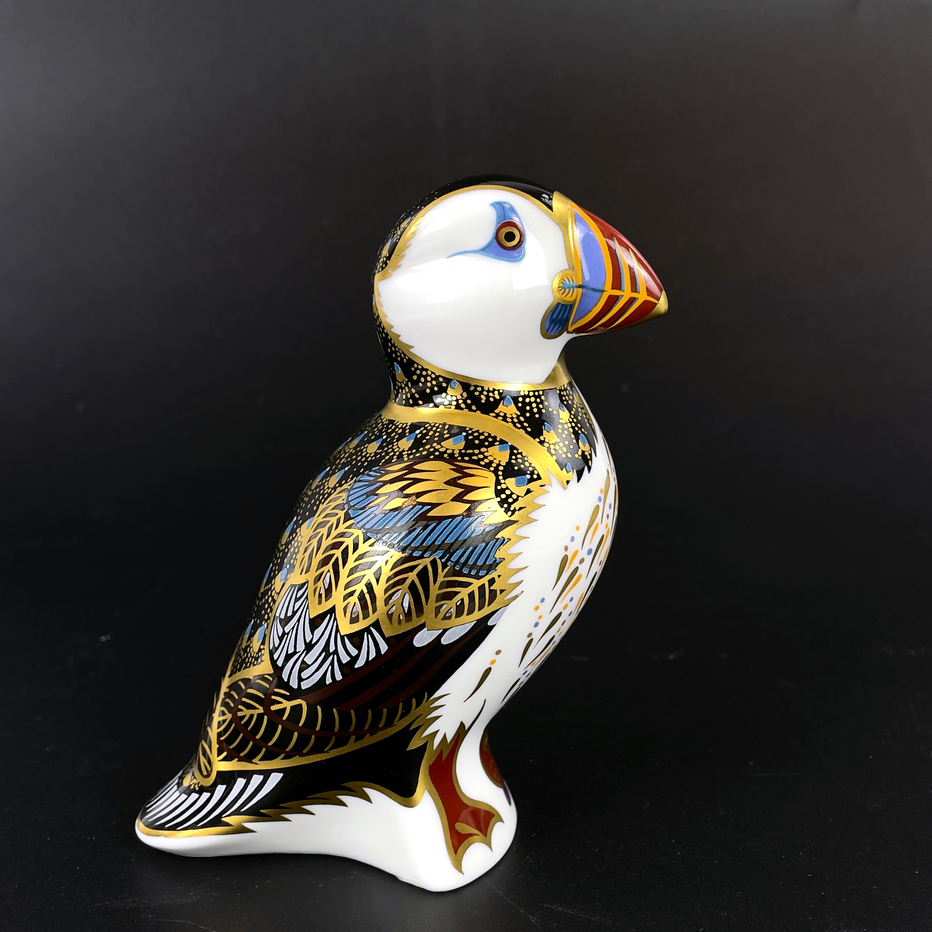 PAPPERSVIKT. Porslin, lunnefågel, Royal Crown Derby, England.