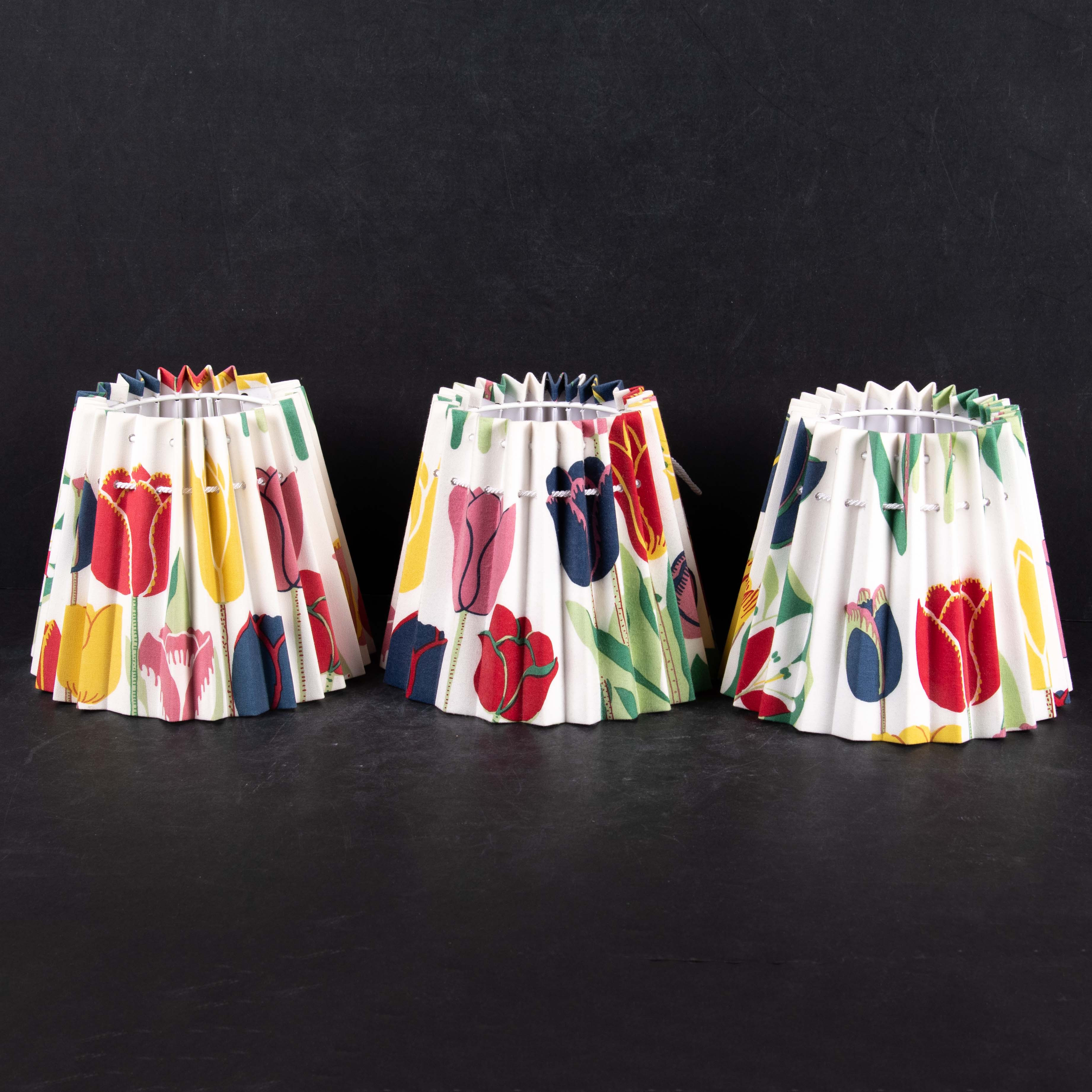 JOSEF FRANK. Lampskärmar, 3 st.