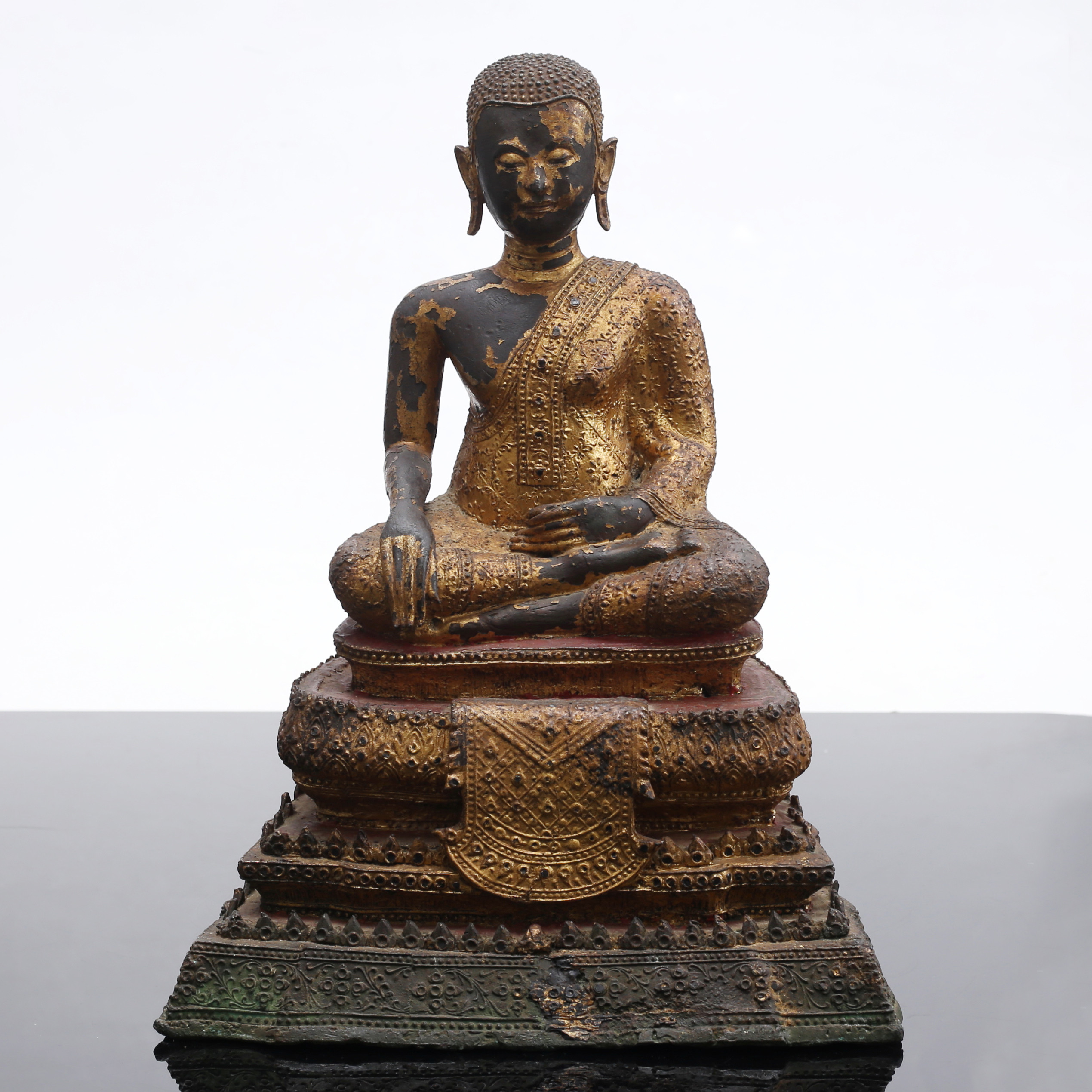 FIGURIN, Budda förgylld metall, 1900-tal.