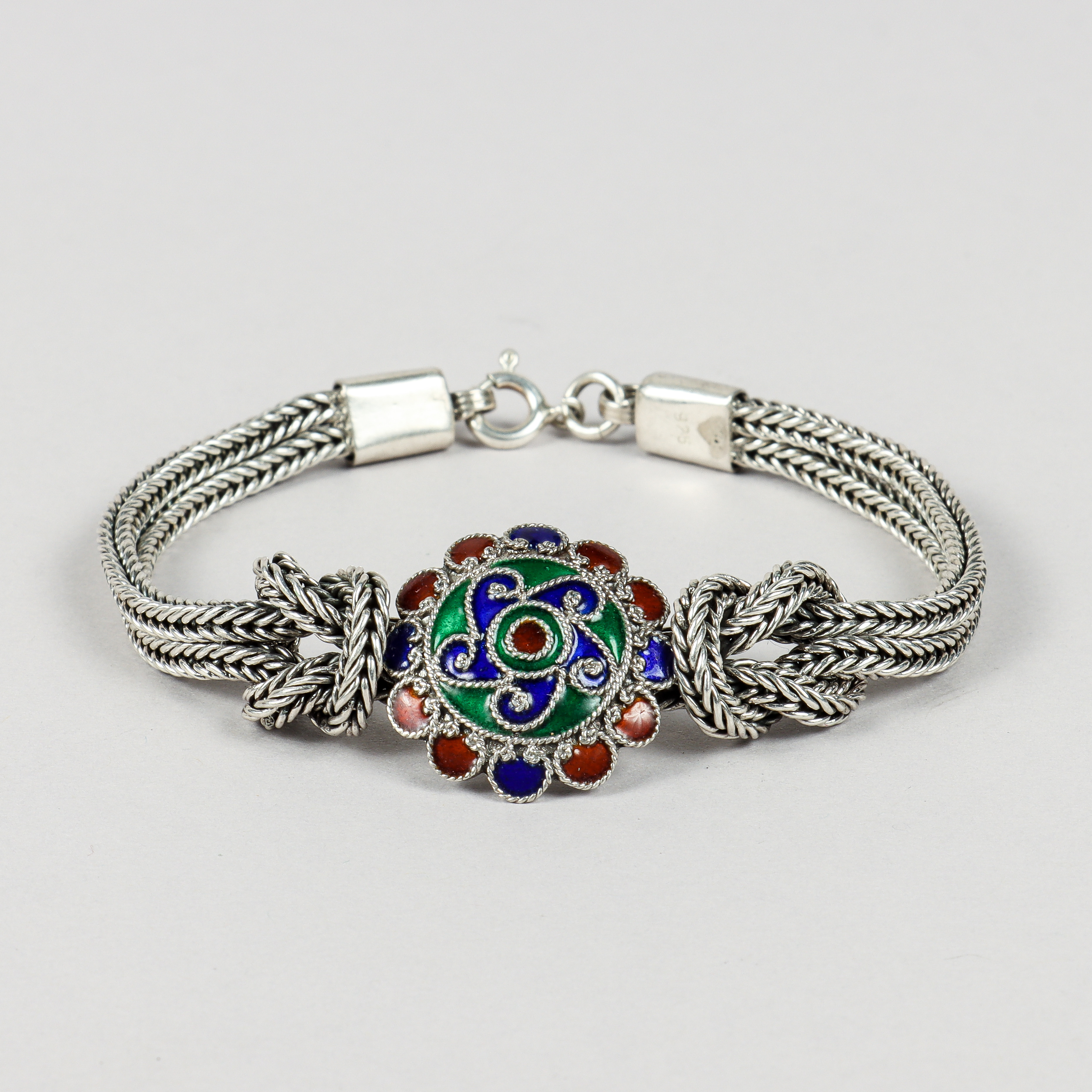 ARMBAND sterlingsilver och emalj, troligen Indien.