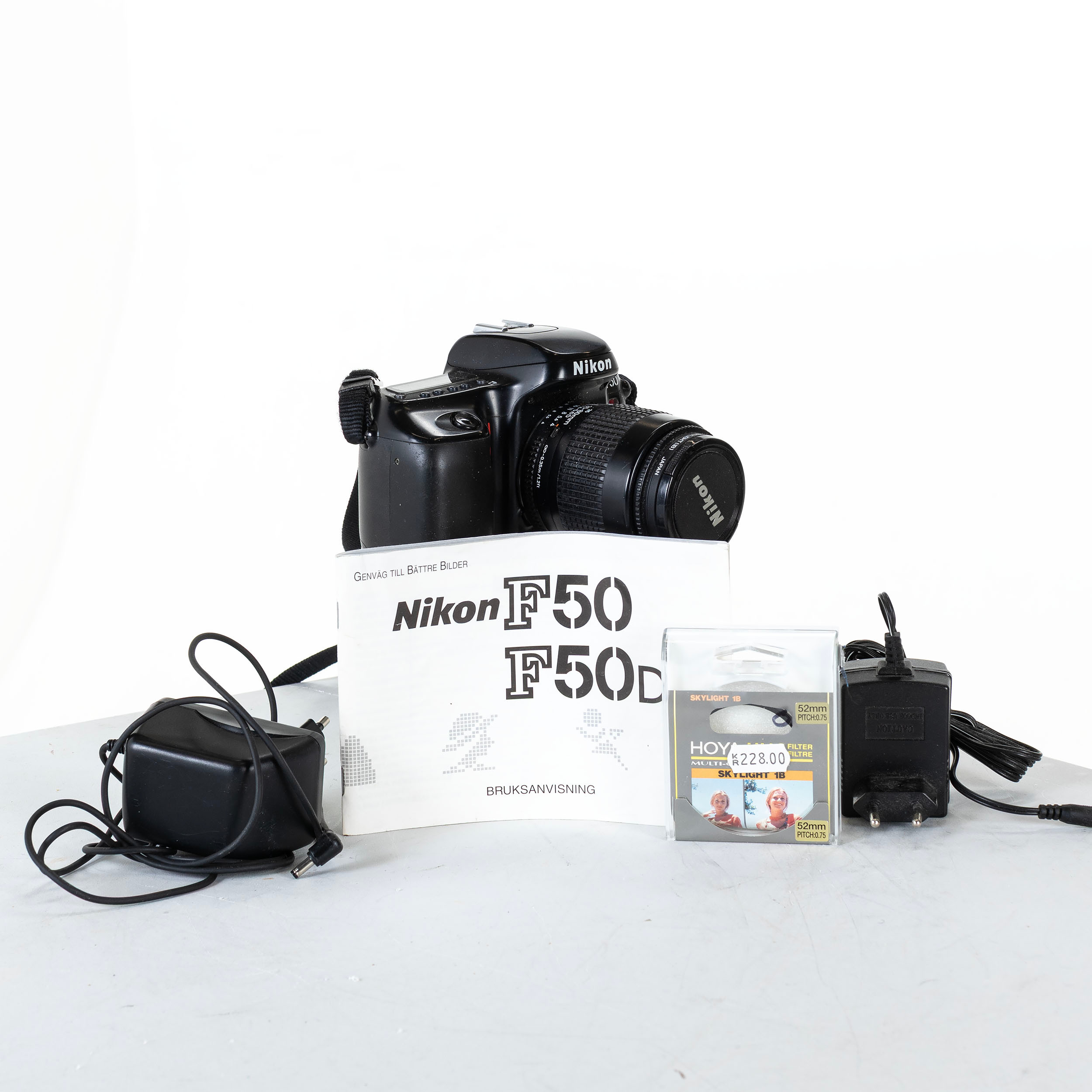 SYSTEMKAMERA NIKON F50, 1990-tal.