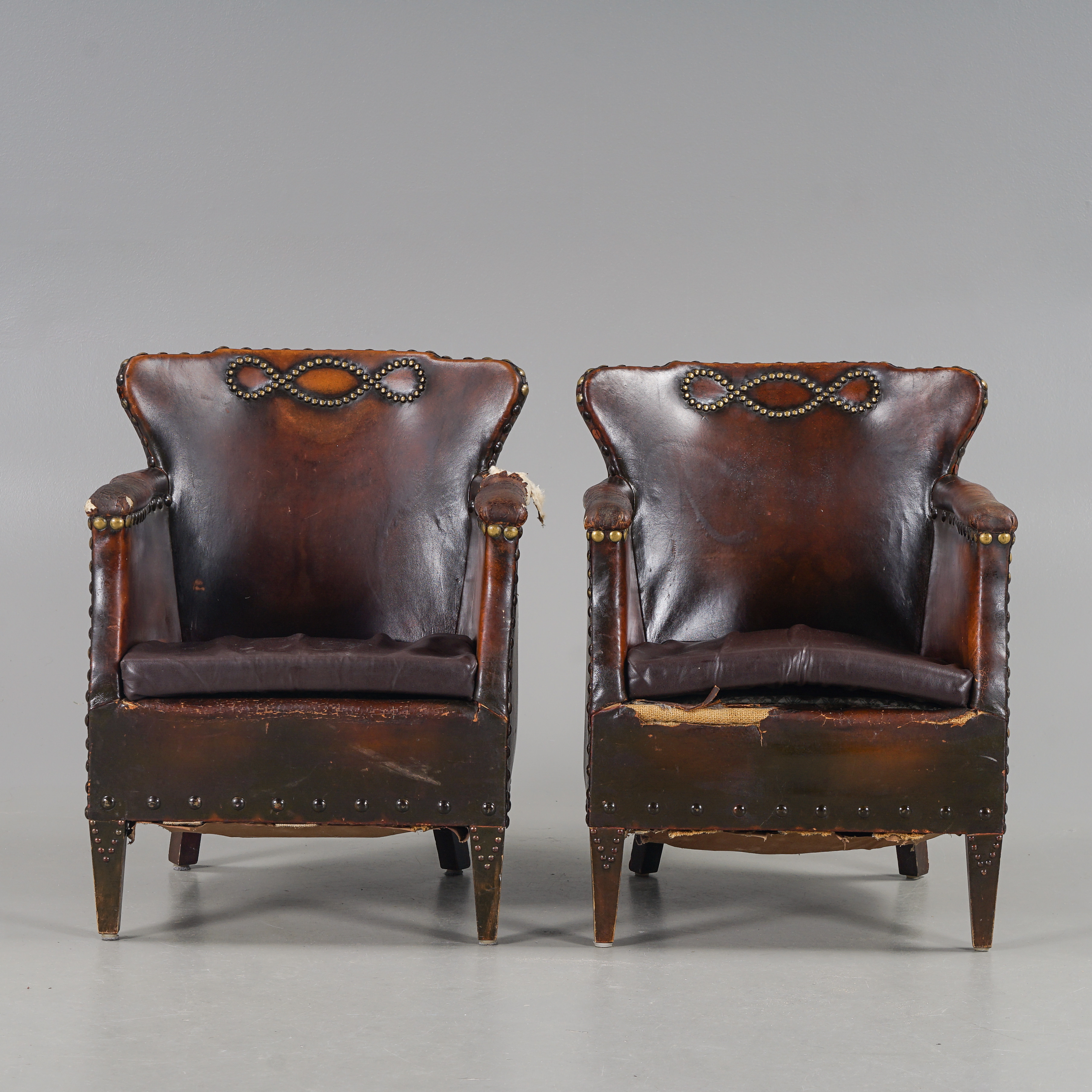 FÅTÖLJER 1 par, Läderklädsel, 1920/30-tal.