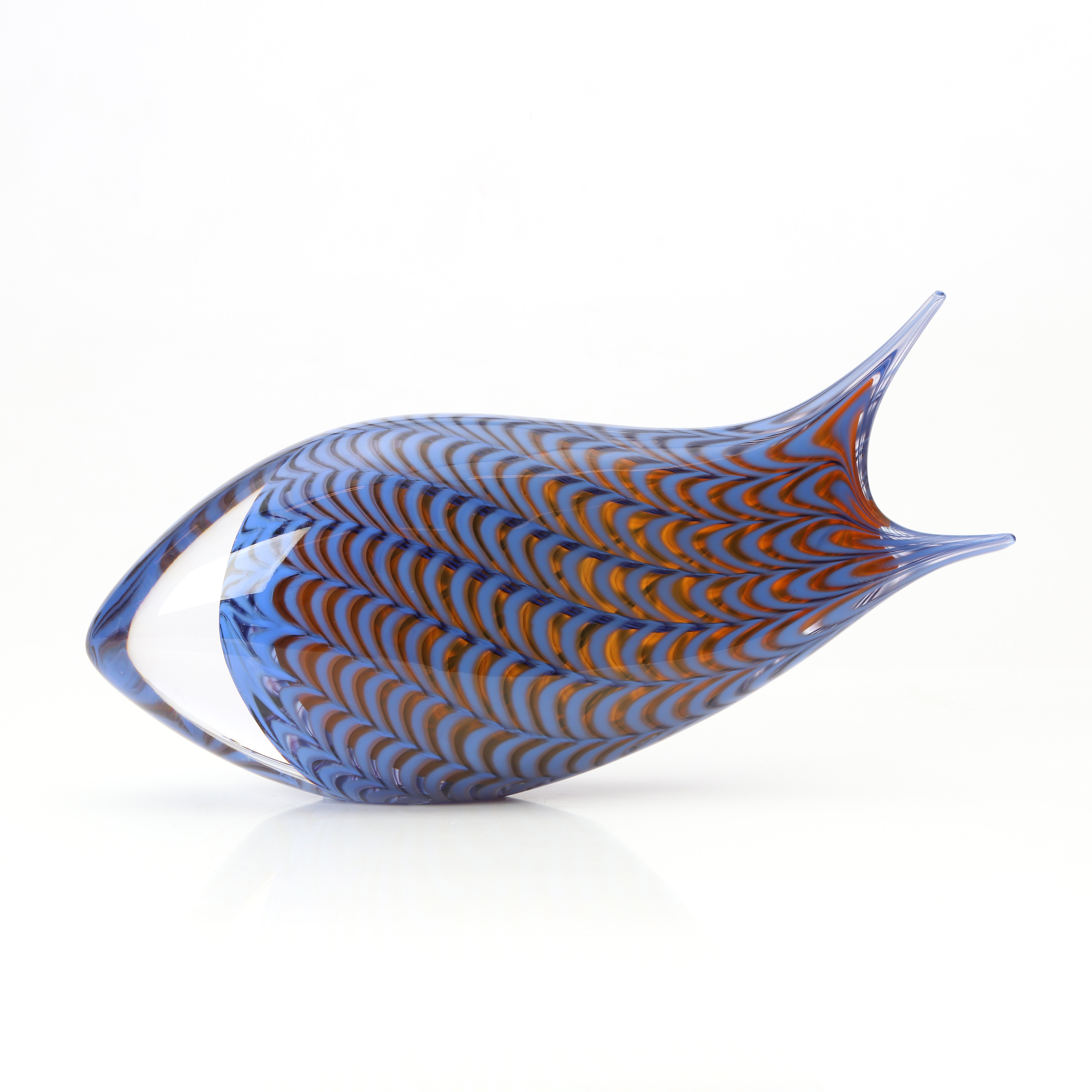 HANNE DREUTLER. SKULPTUR. Kosntglas. Signerad: Sudio Åhus Sweden, 2002 HD-AZ, Ex 50/3-3761.