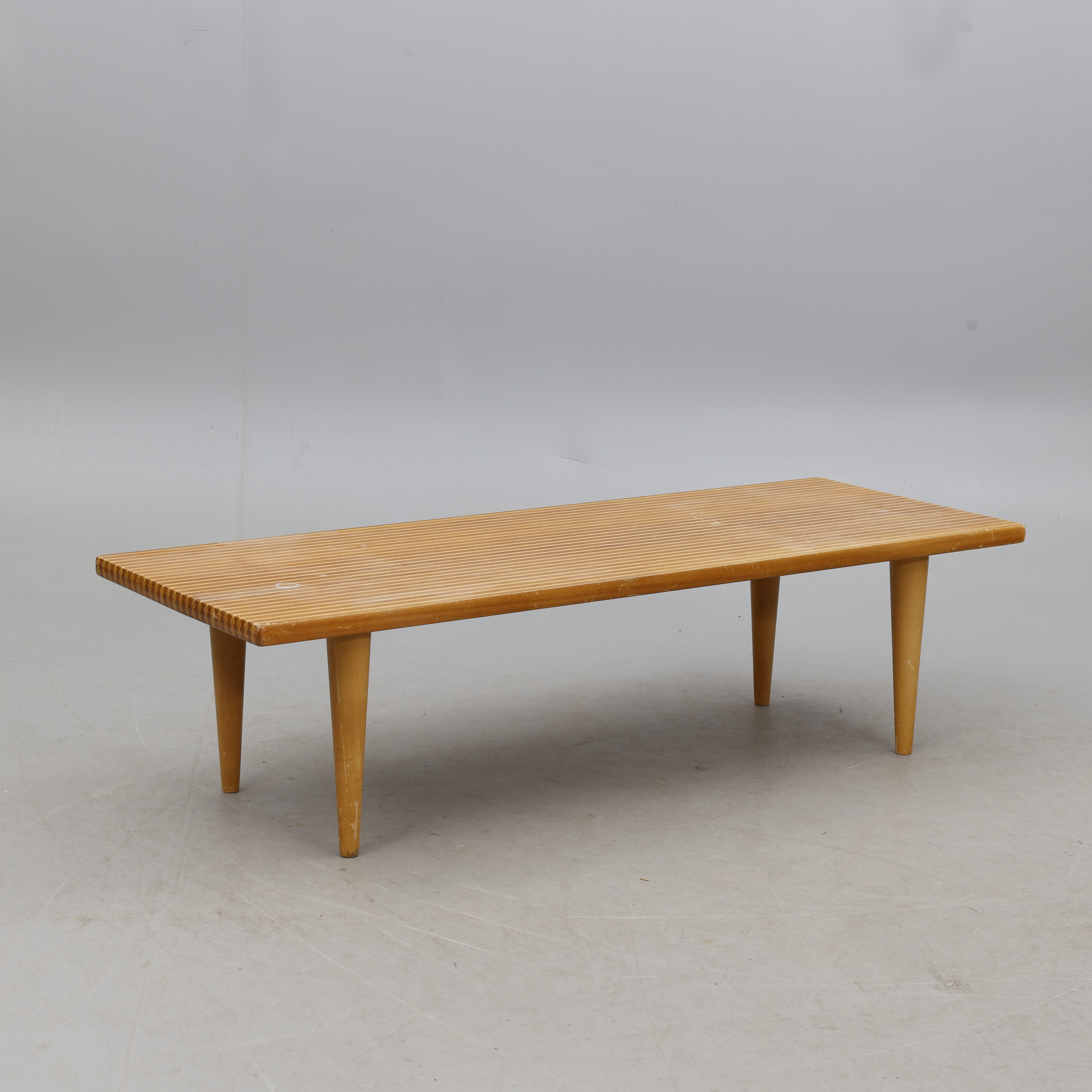 YNGVAR SANDSTRÖM. SOFFBORD, " Triva-serien ", modell 579-041, Nordiska kompaniet, 1950-tal.