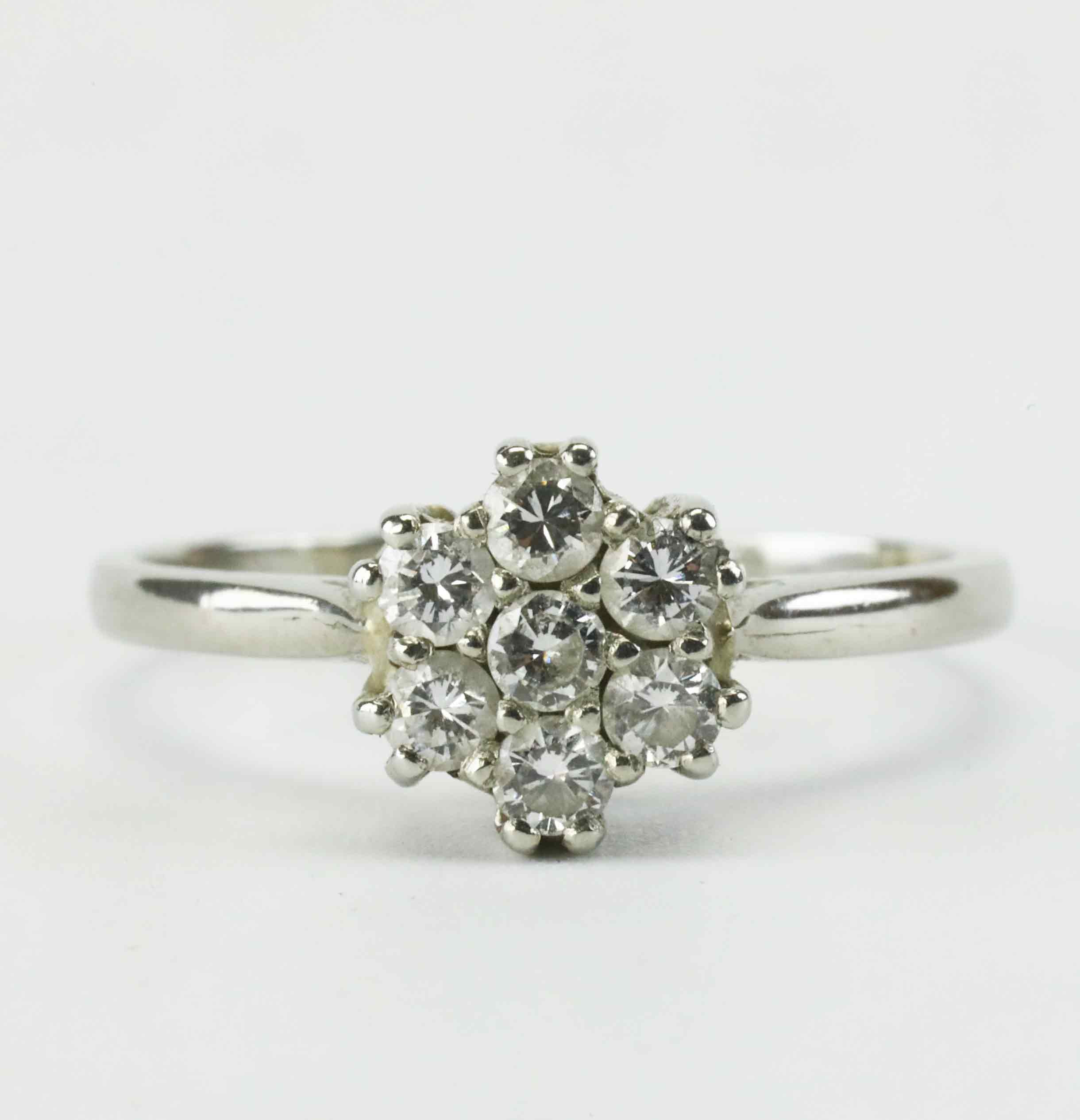 CARMOSÉRING, vitguld 18K, diamanter enligt gravyr 0.39 ct.