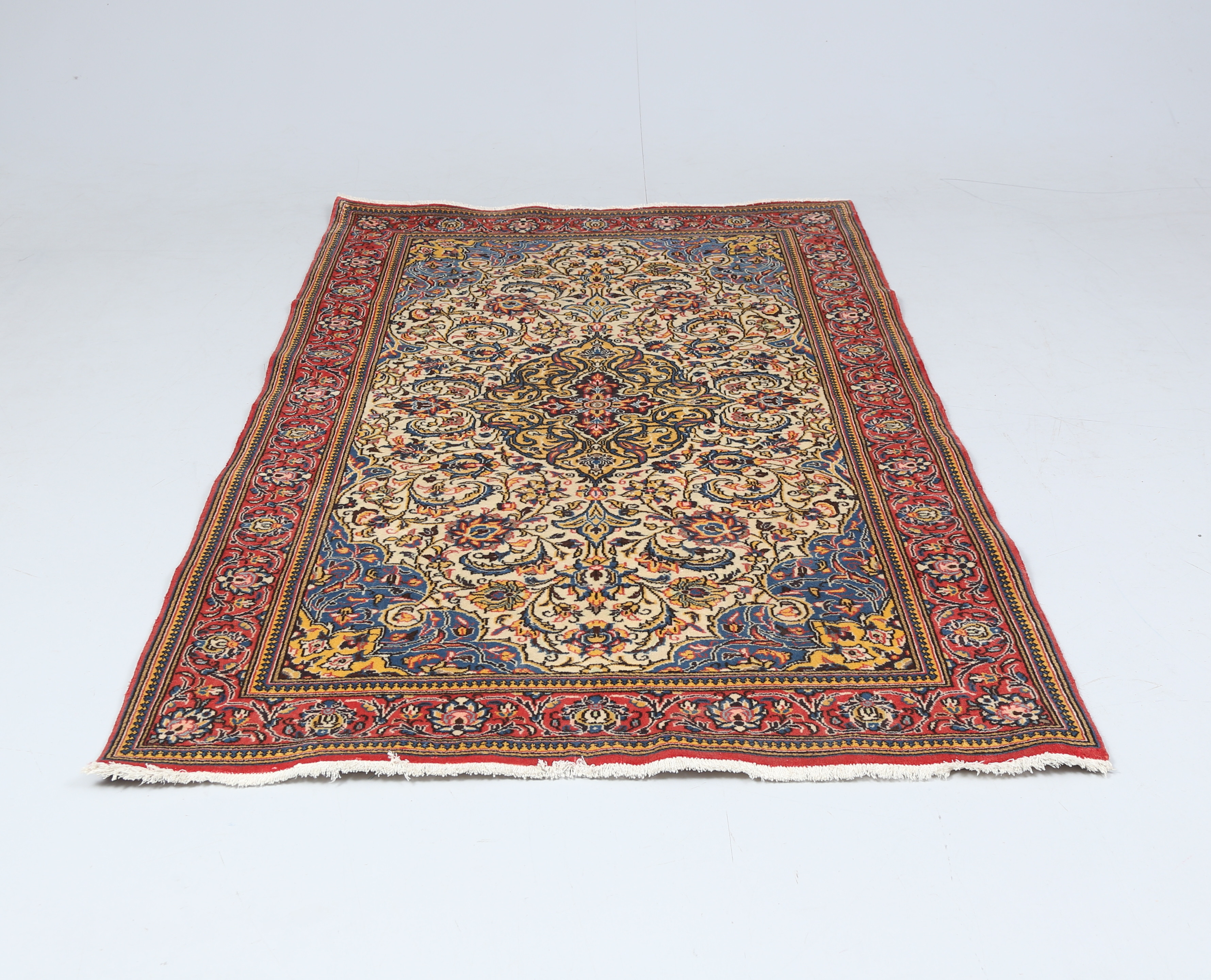 MATTA, orientalisk, Ca 217x133 cm.