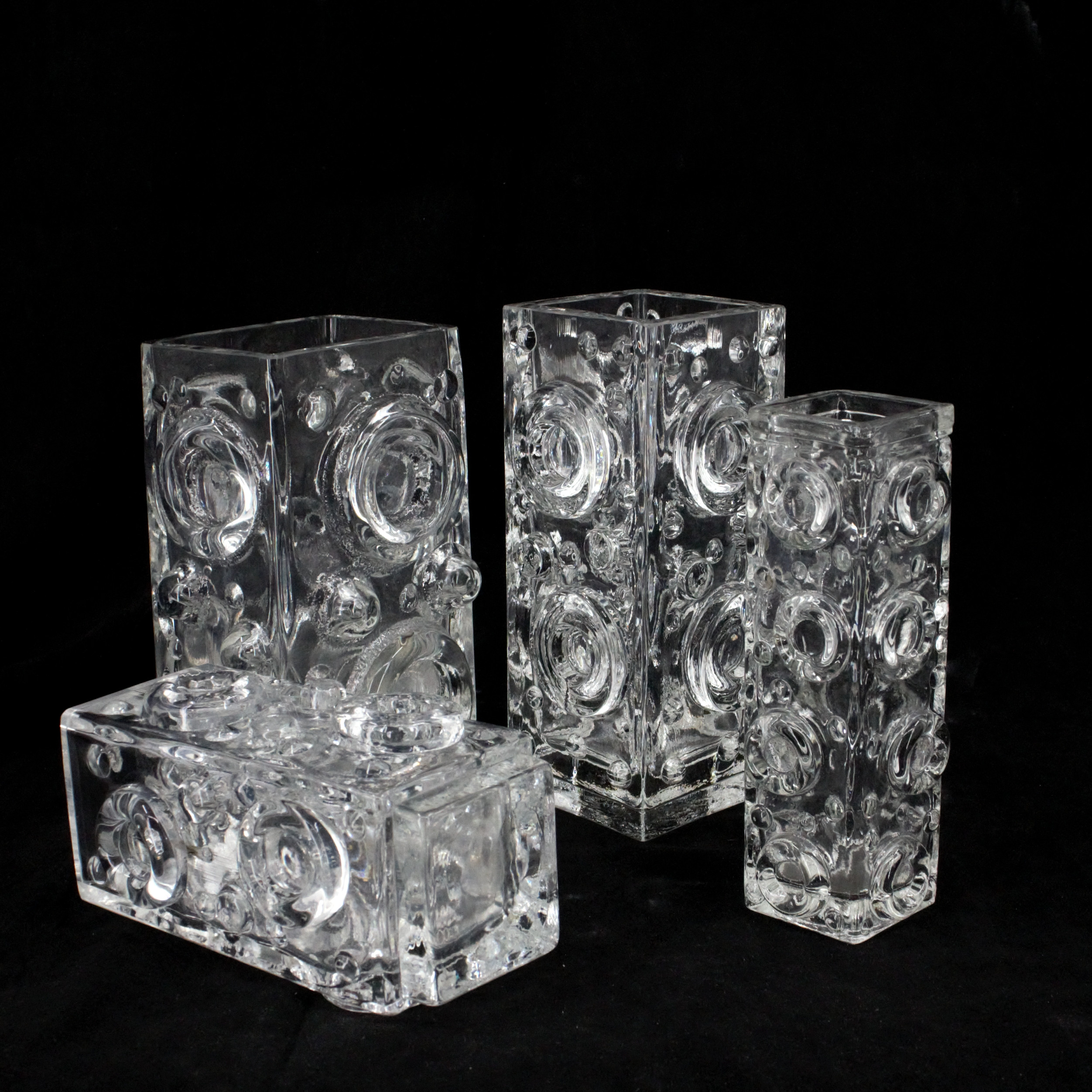 VASER, 4 delar, glas, cirklar och bubblor i relief, 1970-tal.