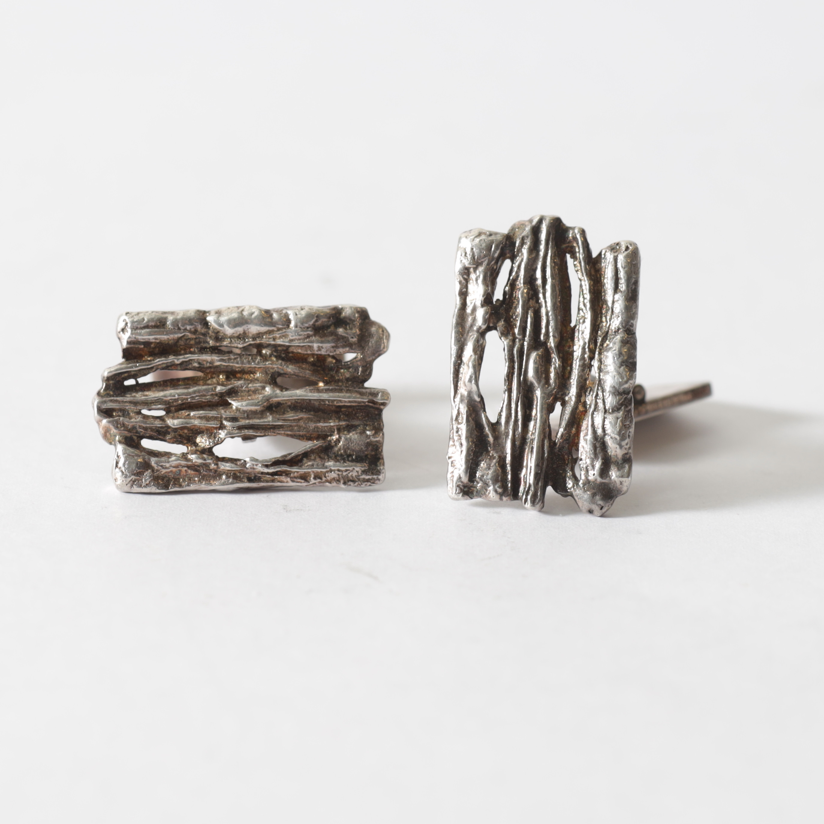 MANSCHETTKNAPPAR, 1 par, silver, Tebon - Ädelsmedsateljé i Nyköping A.B., 1972. Totalvikt ca 20 gram.