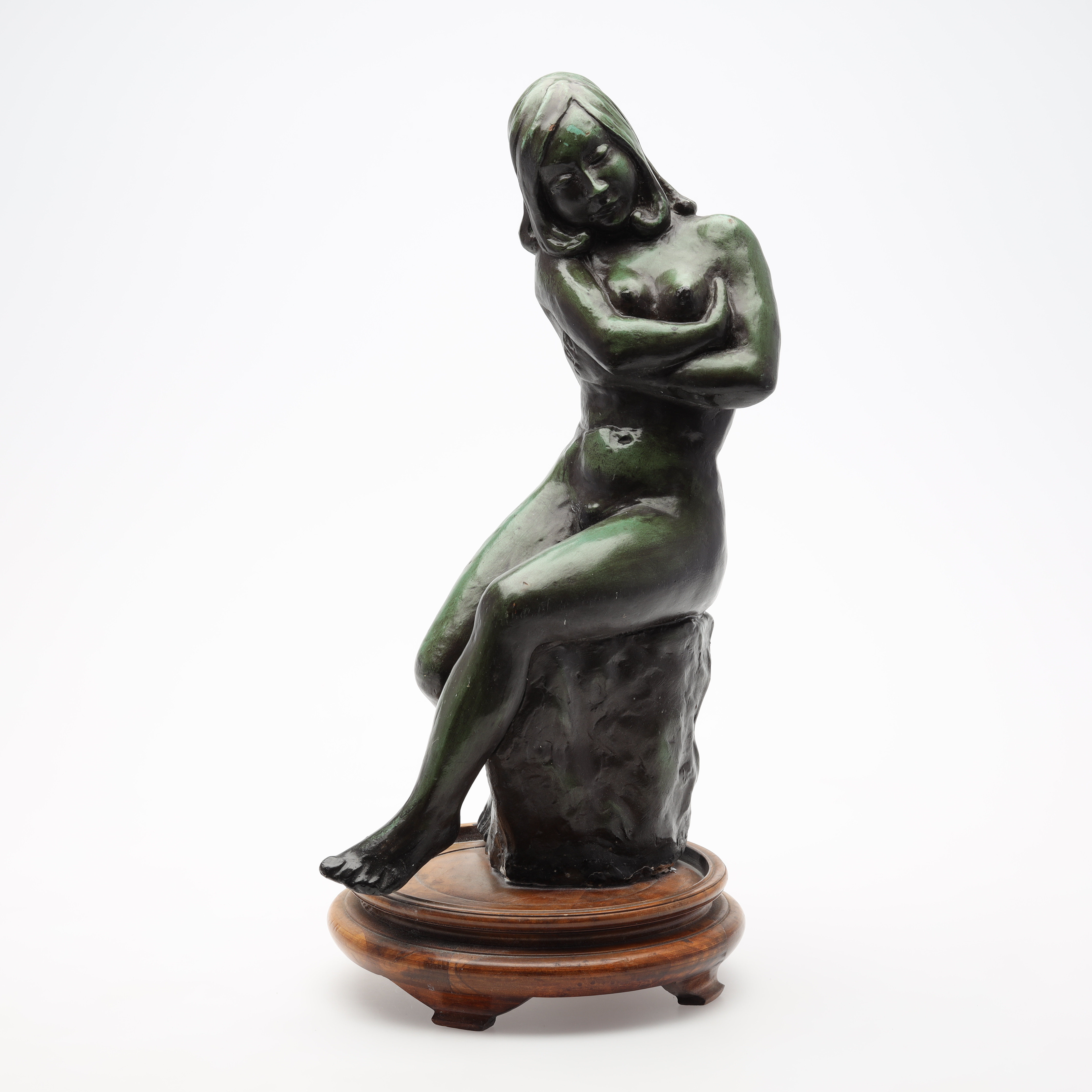 SKULPTUR, målad gips på monterad träsockel. signerad samt daterad 45.