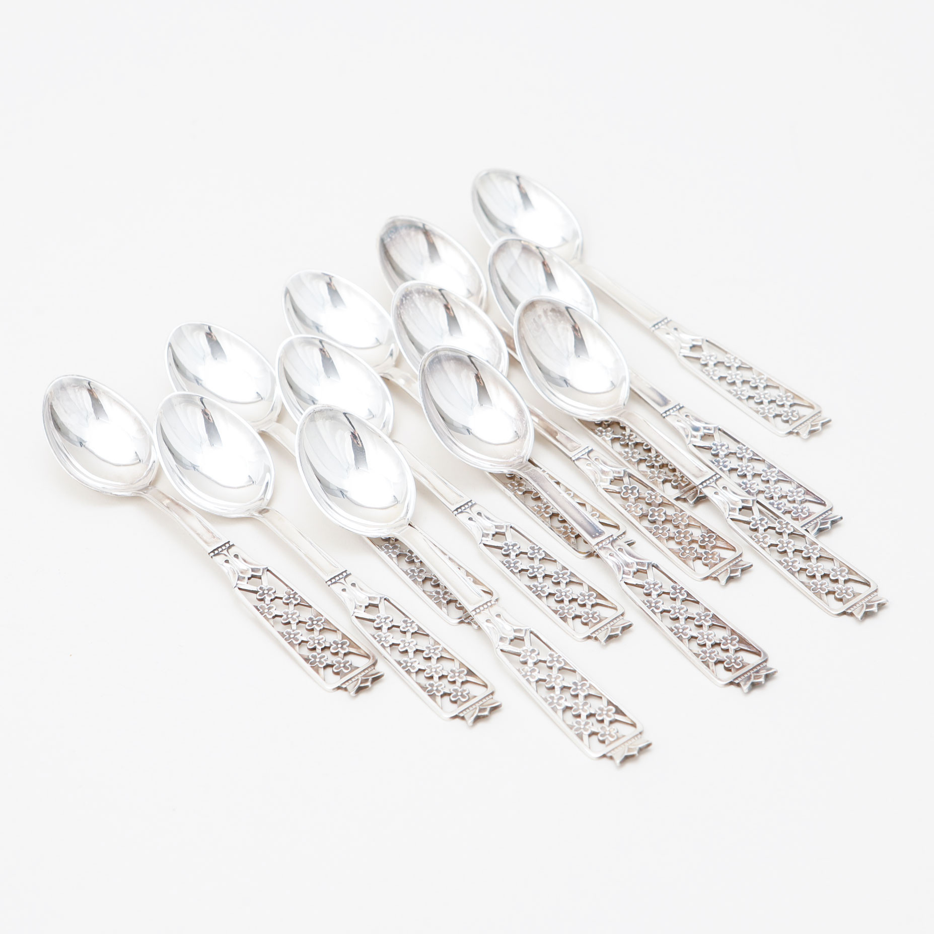 KAFFESKEDAR, 12 st, silver, vikt ca 148 gram.
