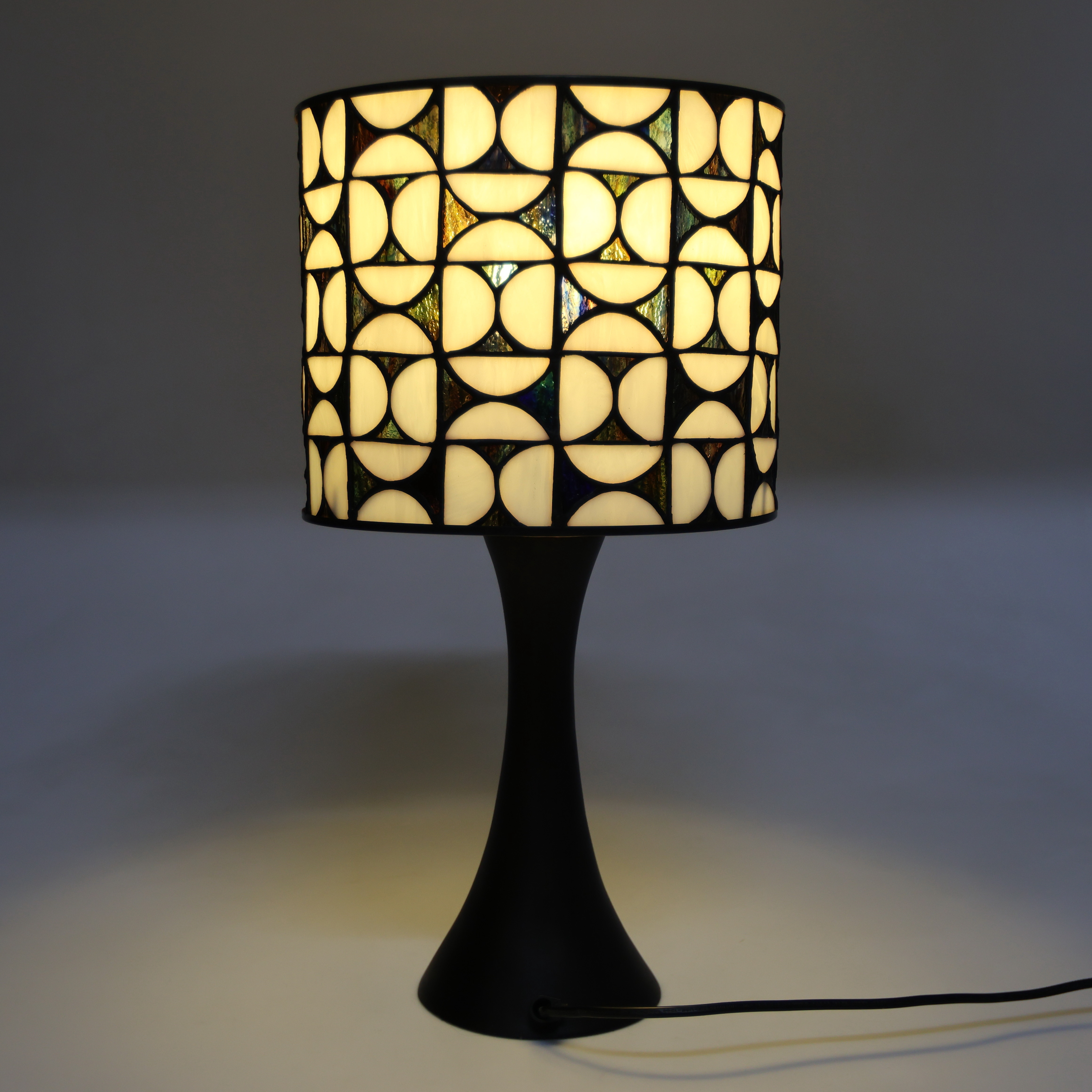 BORDSLAMPA, Tiffanystil, RA 137 M. samtida.