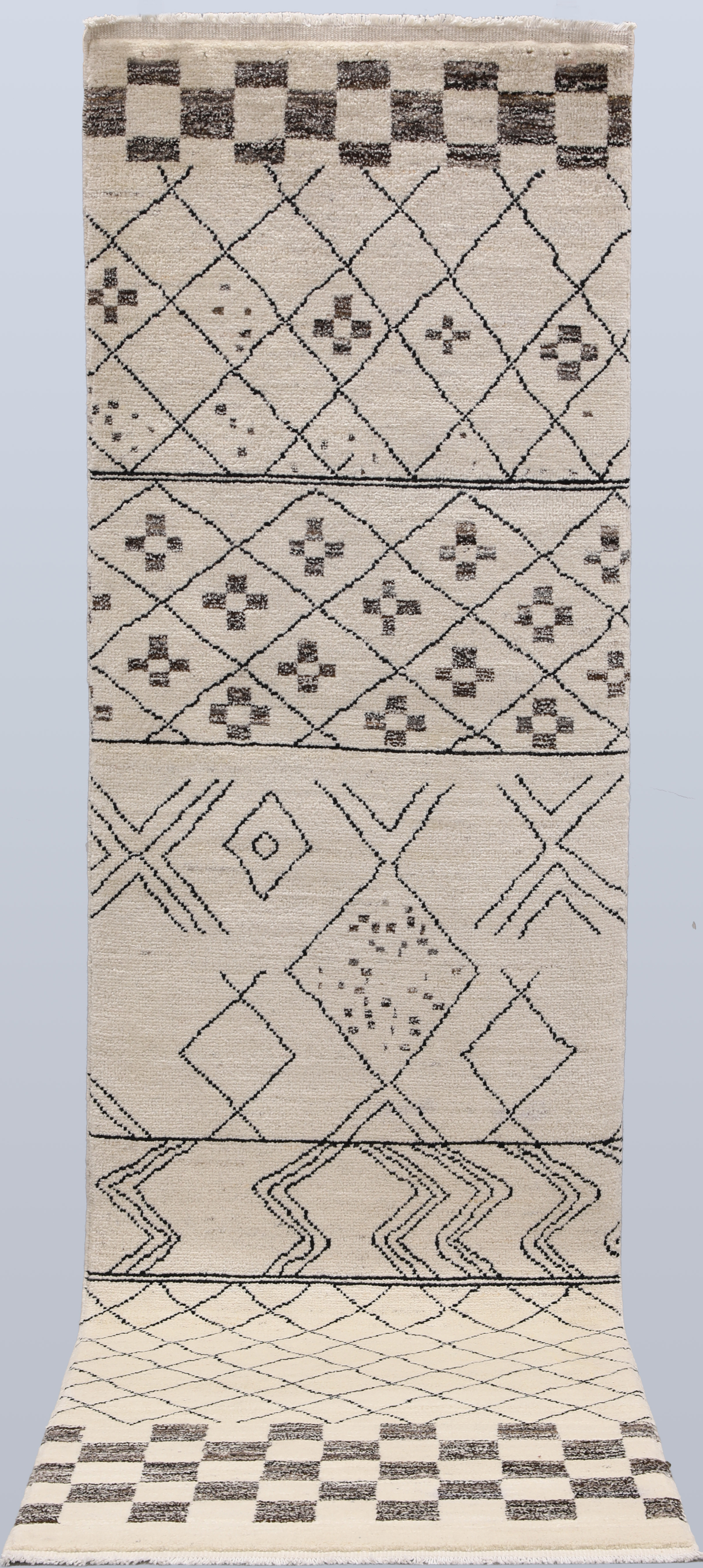 MATTA. Marocko gallerimodell, 296 x 84 cm.