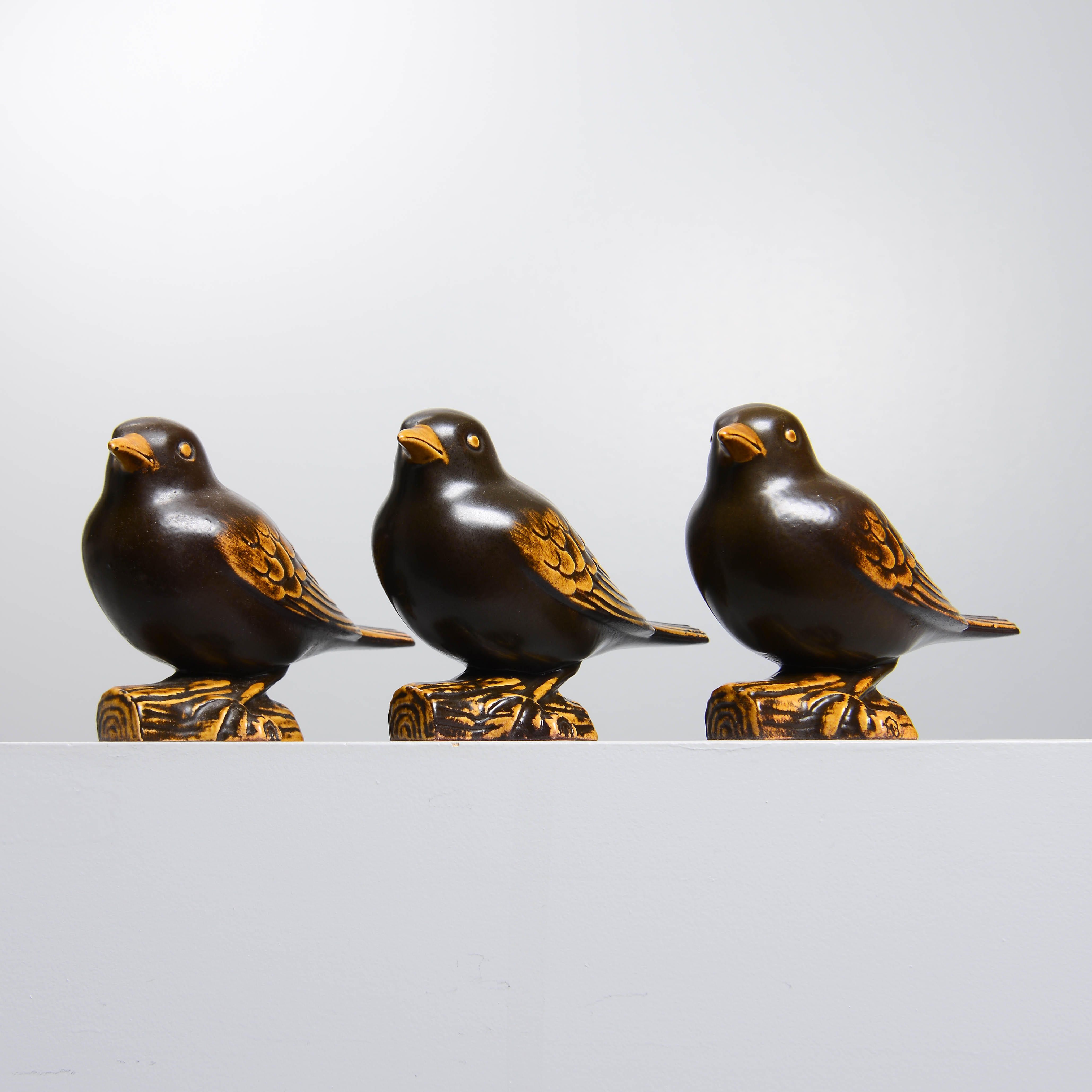 SVEN WEJSFELT. Figuriner, 3 st, ur serien "Flock", Gustavsberg.