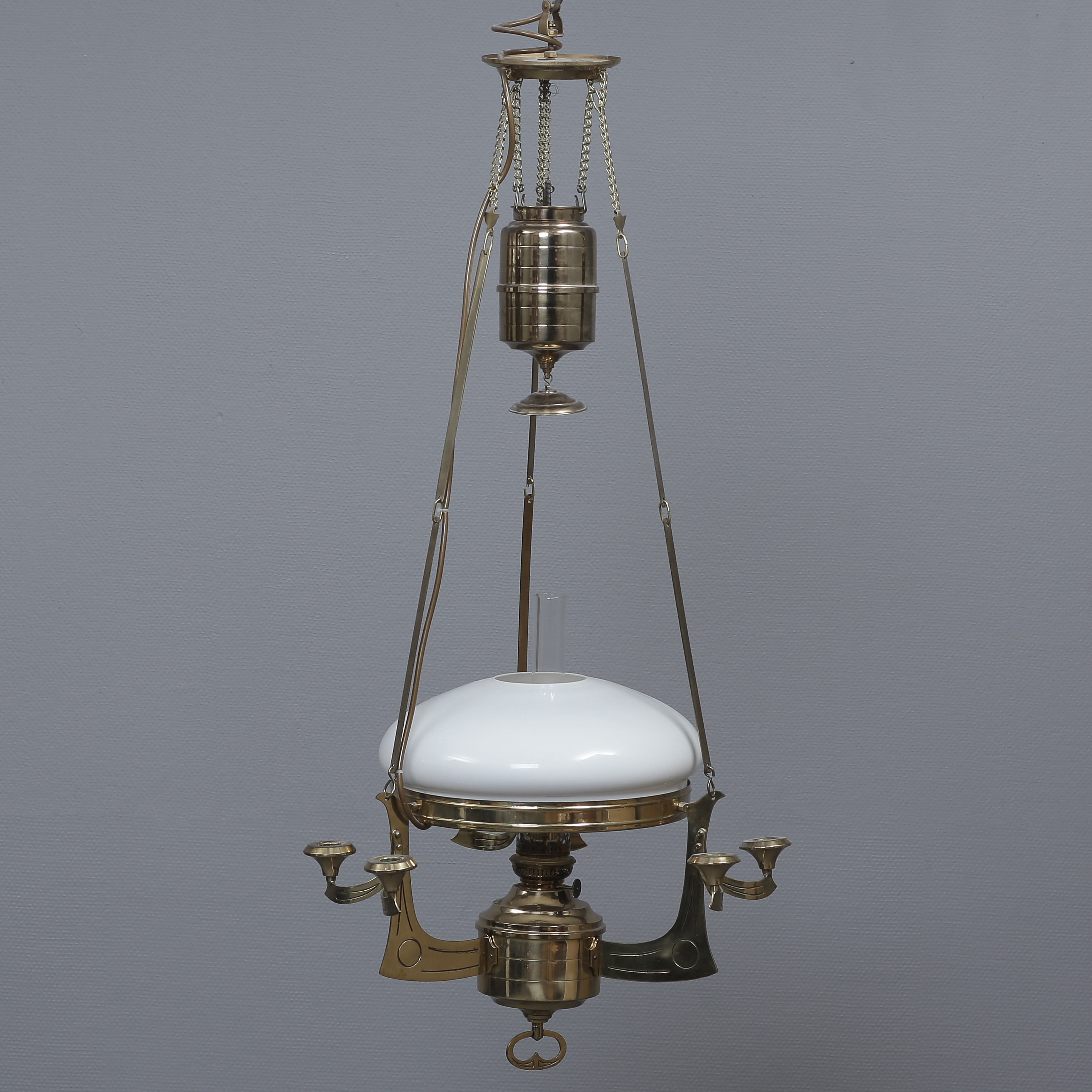 HÄNGFOTOGENLAMPA MED VIT KUPA, 6 ARMAD, JUGEND STIL, MÄSSING, ELEKTRIFIERAD, TIDIGT 1900.