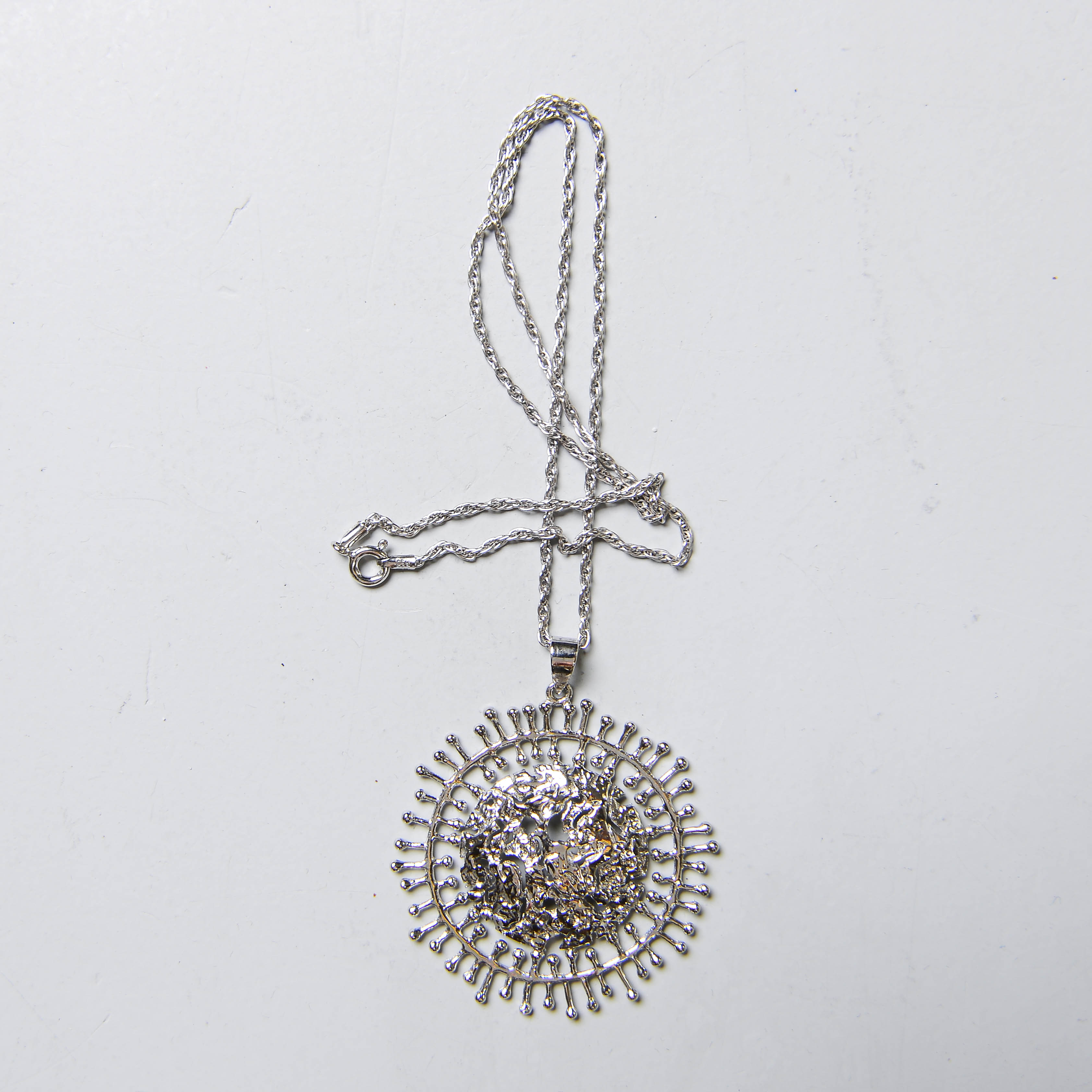 TAPIO WIRKKALA. Halsband, "Full Moon / Täysikuu", silver, Kultakeskus Oy, Finland.