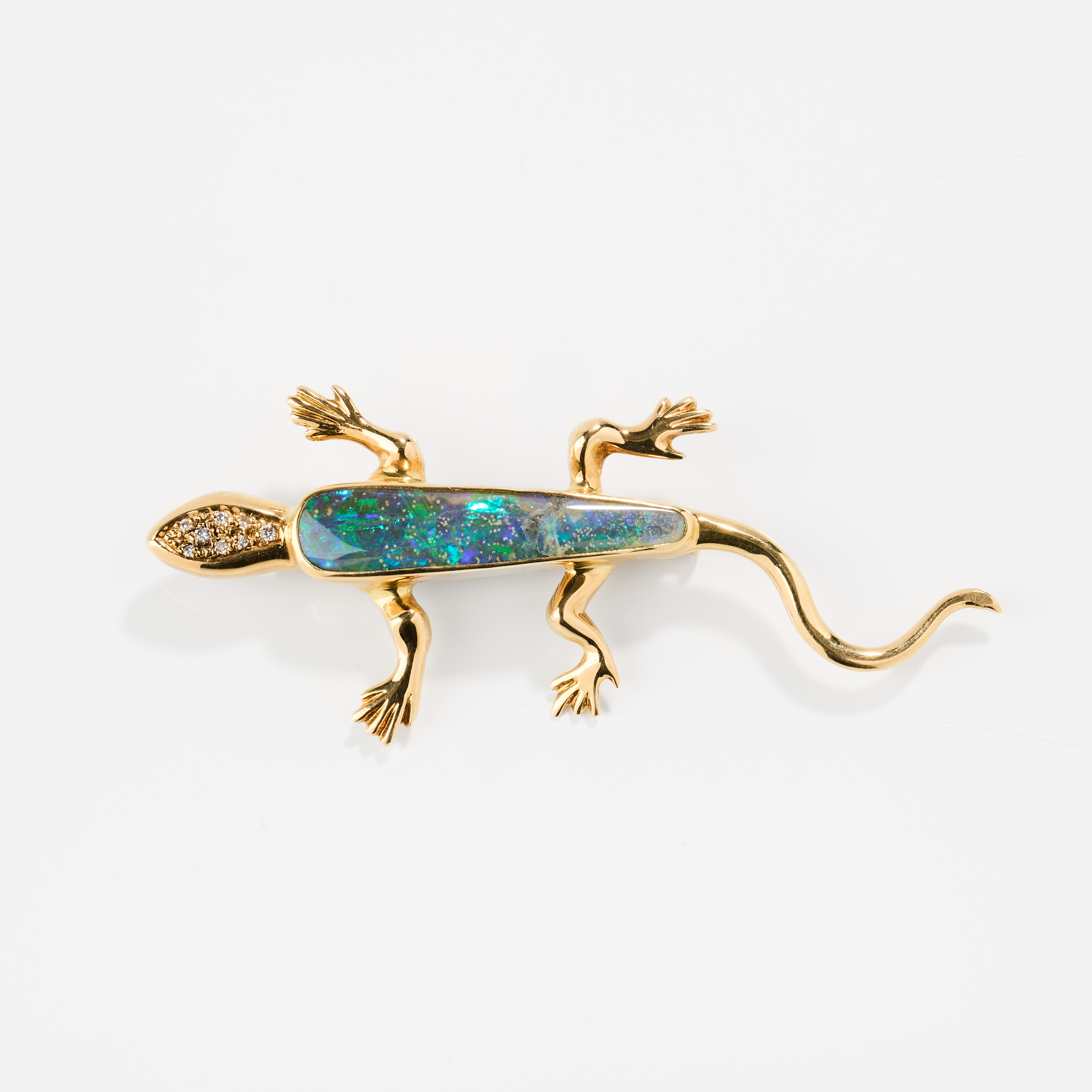 BROSCH, 18K guld, opal och diamanter, 1980-tal.