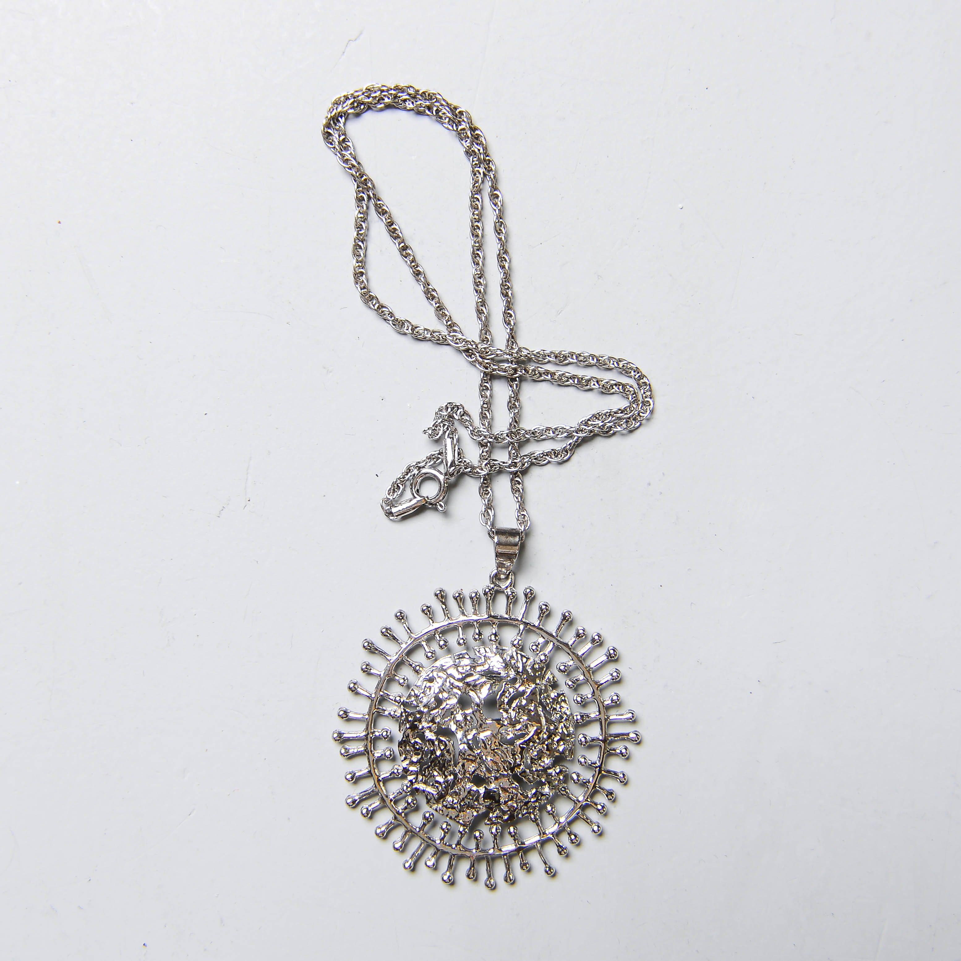 TAPIO WIRKKALA. Halsband, "Full Moon/Täysikuu", silver, Kultakeskus Oy, Finland.