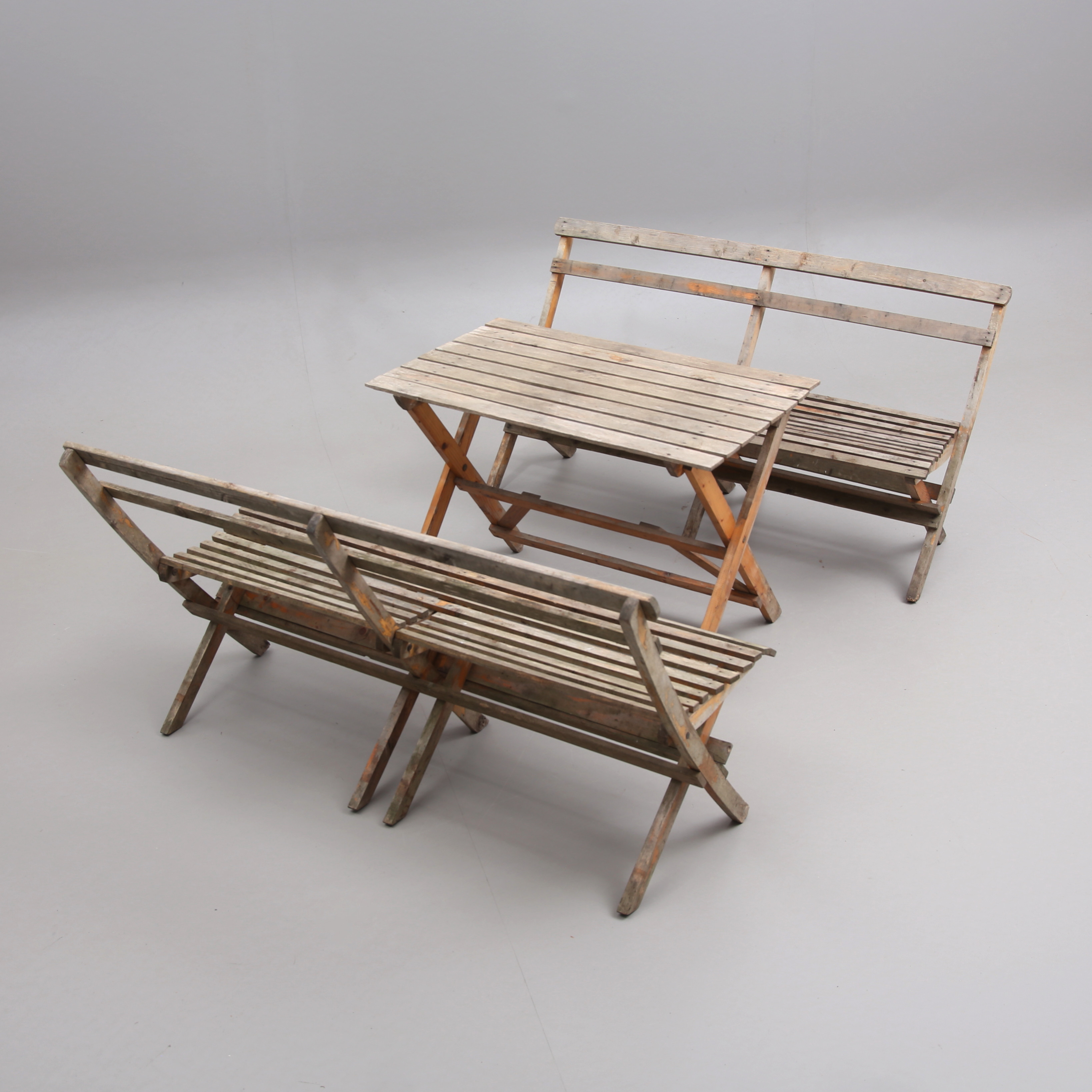 TRÄDGÅRDSMÖBEL, 3 delar, trä, 1900-tal.