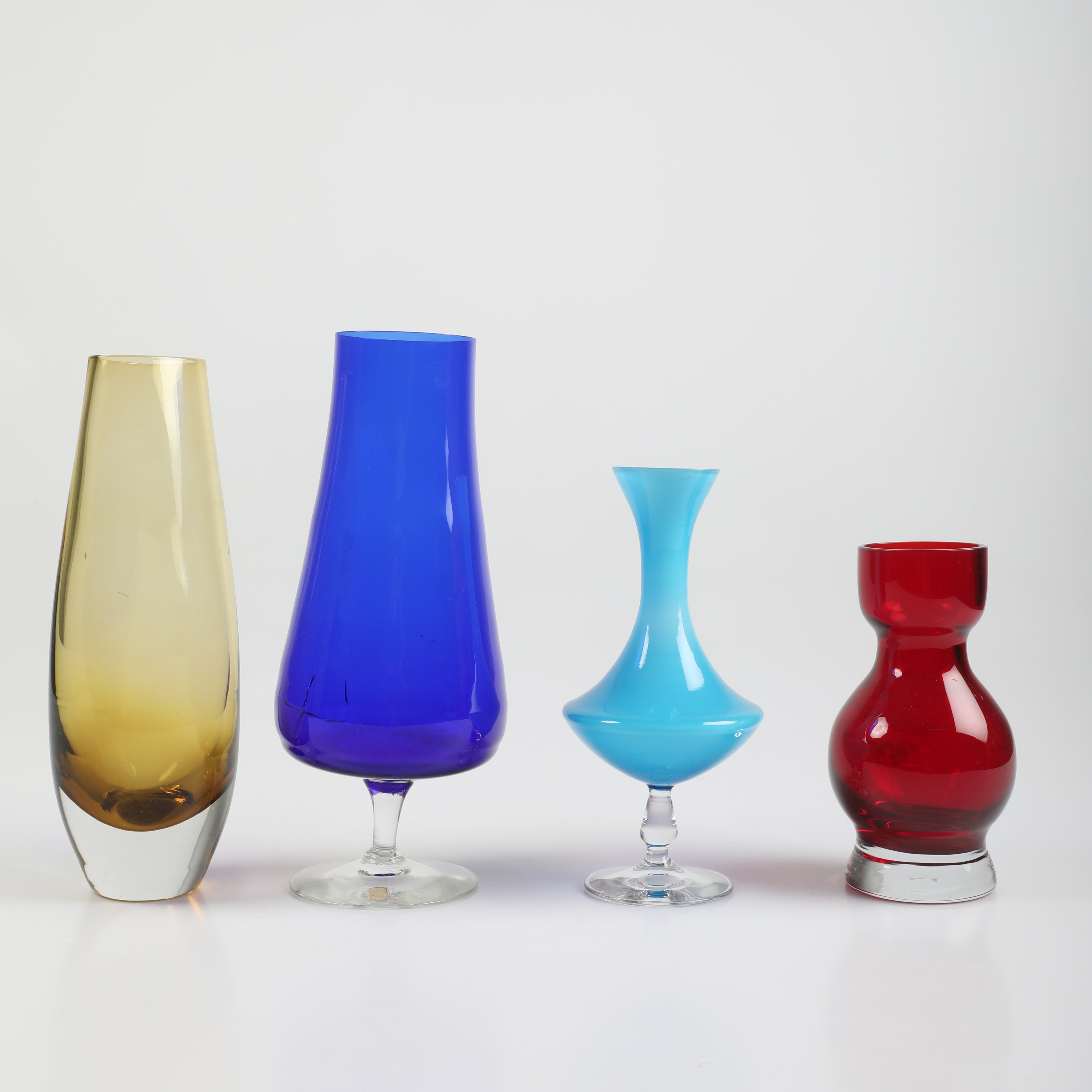 VASER, 4 stycken, glas, Sverige, 1900-tal.