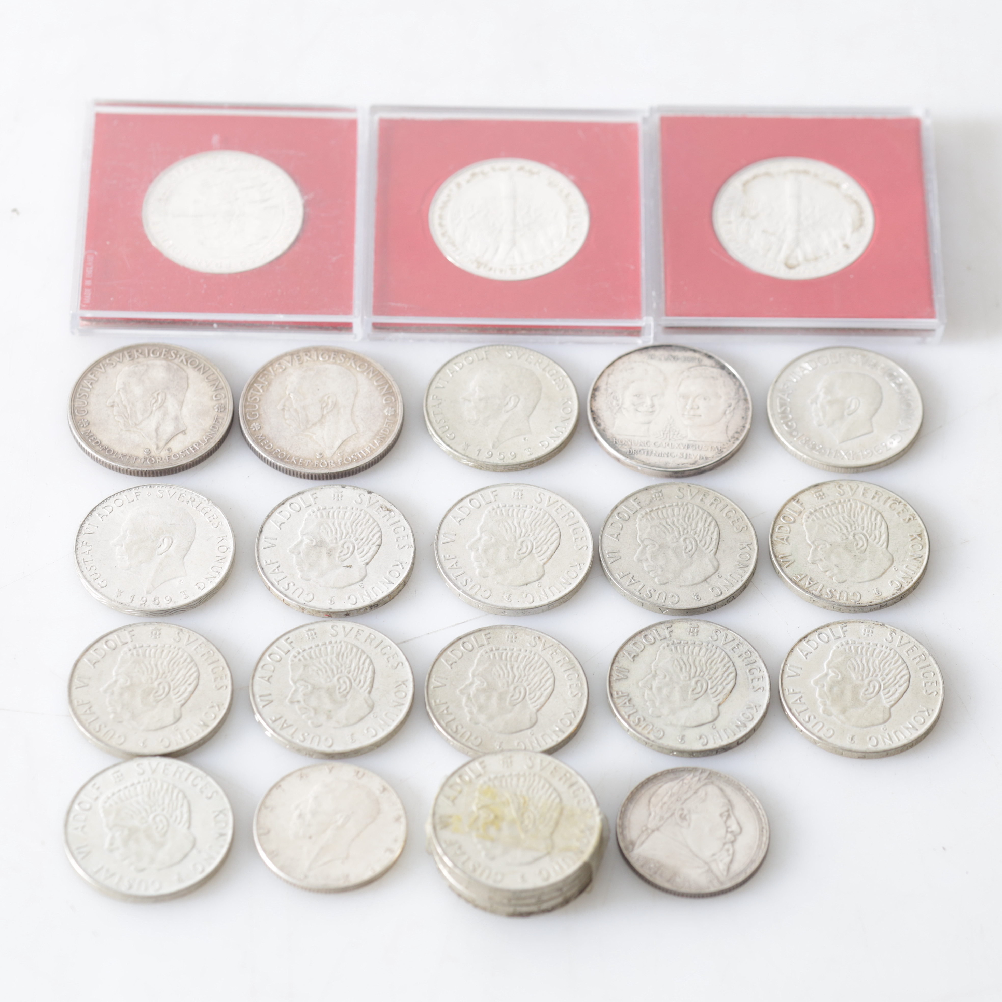 MYNT, silver, Sverige, 1900-tal. Totalvikt ca 493,5 g.