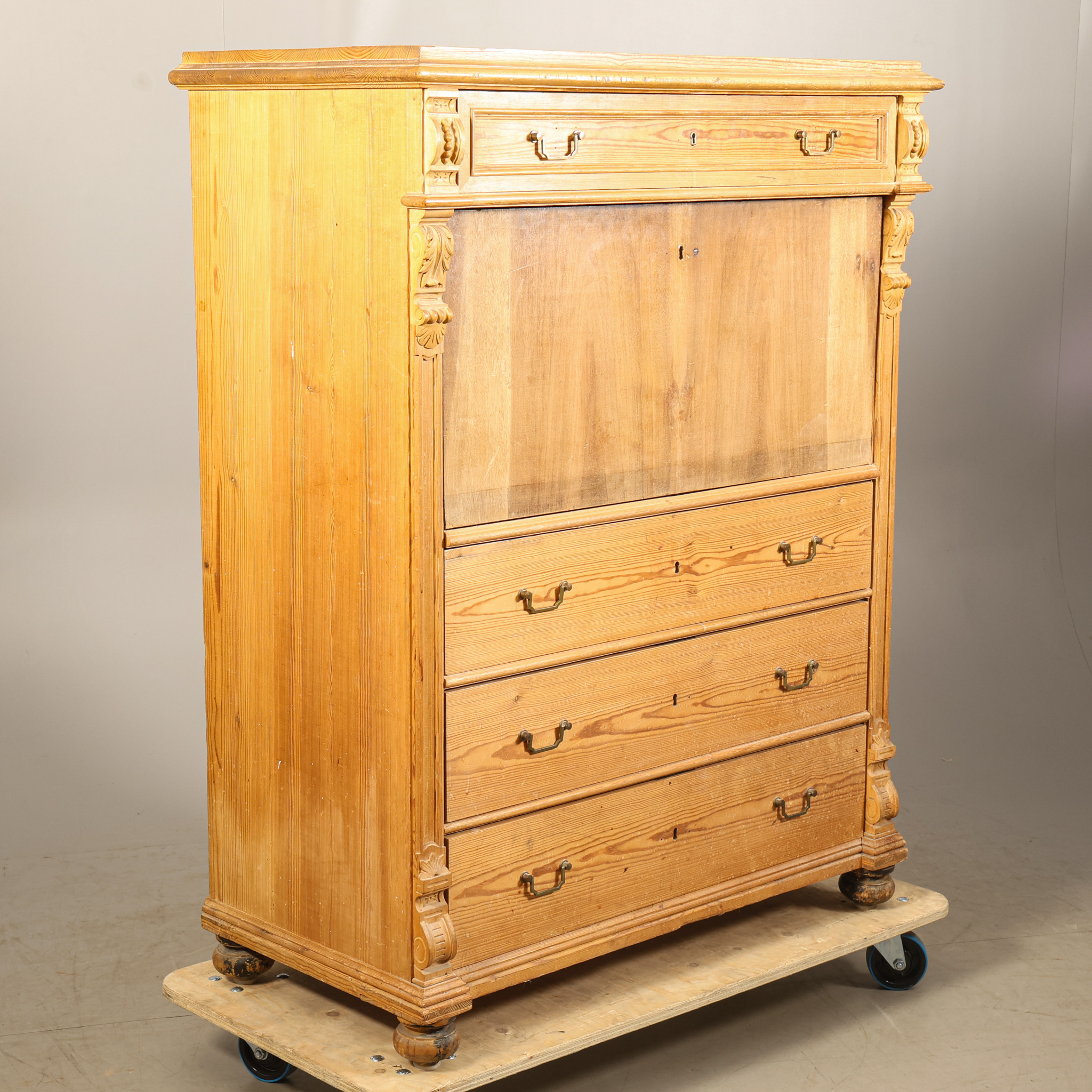 CHIFFONJÉ, 1800-tal.