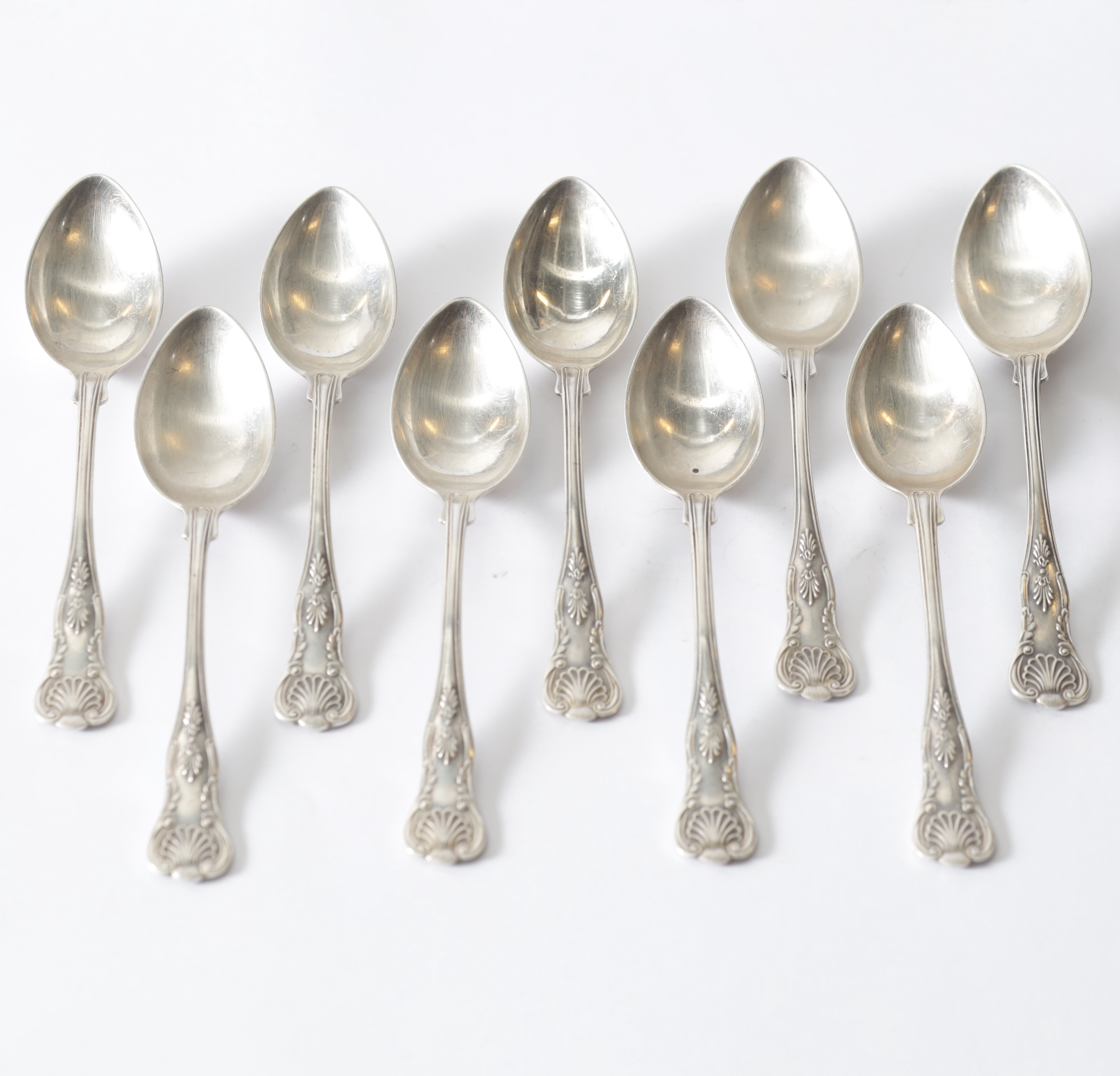 TESKEDAR, 9 st, sterlingsilver, mod. "Engelsk Snäck", C.G. Hallbergs Guldsmeds A.B., Stockholm, 1950-/60-tal. Totalvikt ca 192,9 gram.