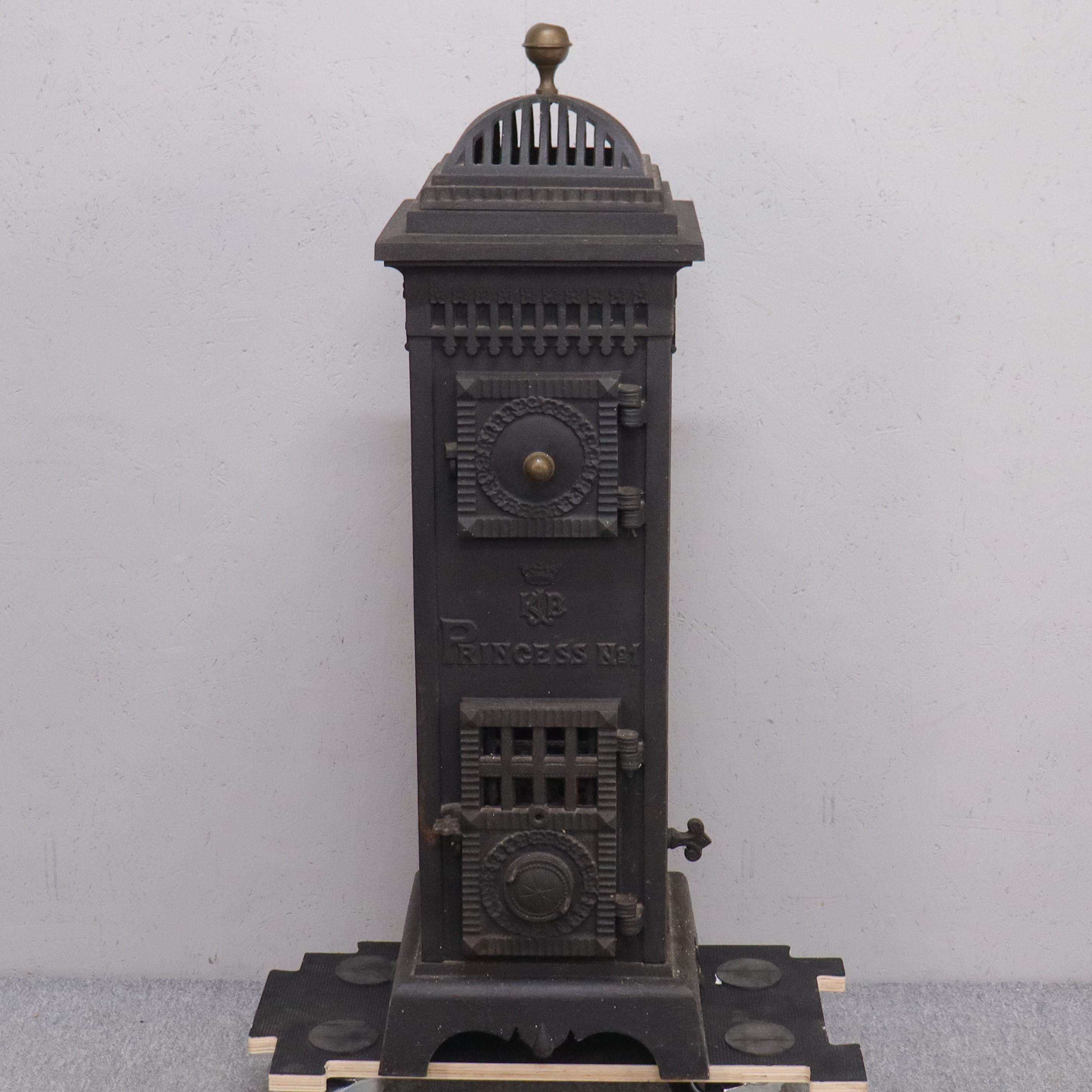 KAMIN, "Princess No 1", gjutjärn, Kockums Jernverk, Kallinge.