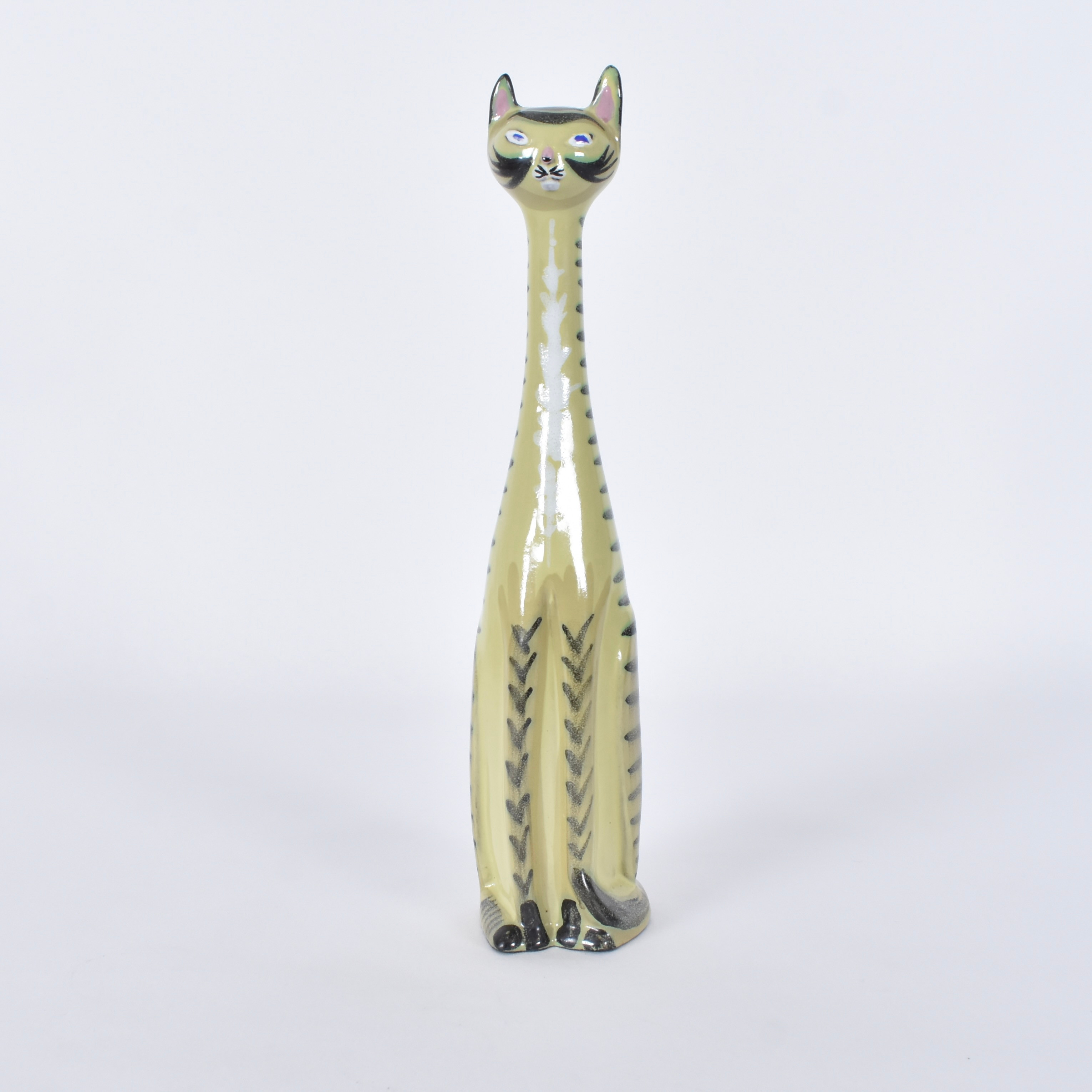 DOROTHY CLOUGH. skulptur, glaserat lergods, Uppsala Ekeby, sittande katt.
